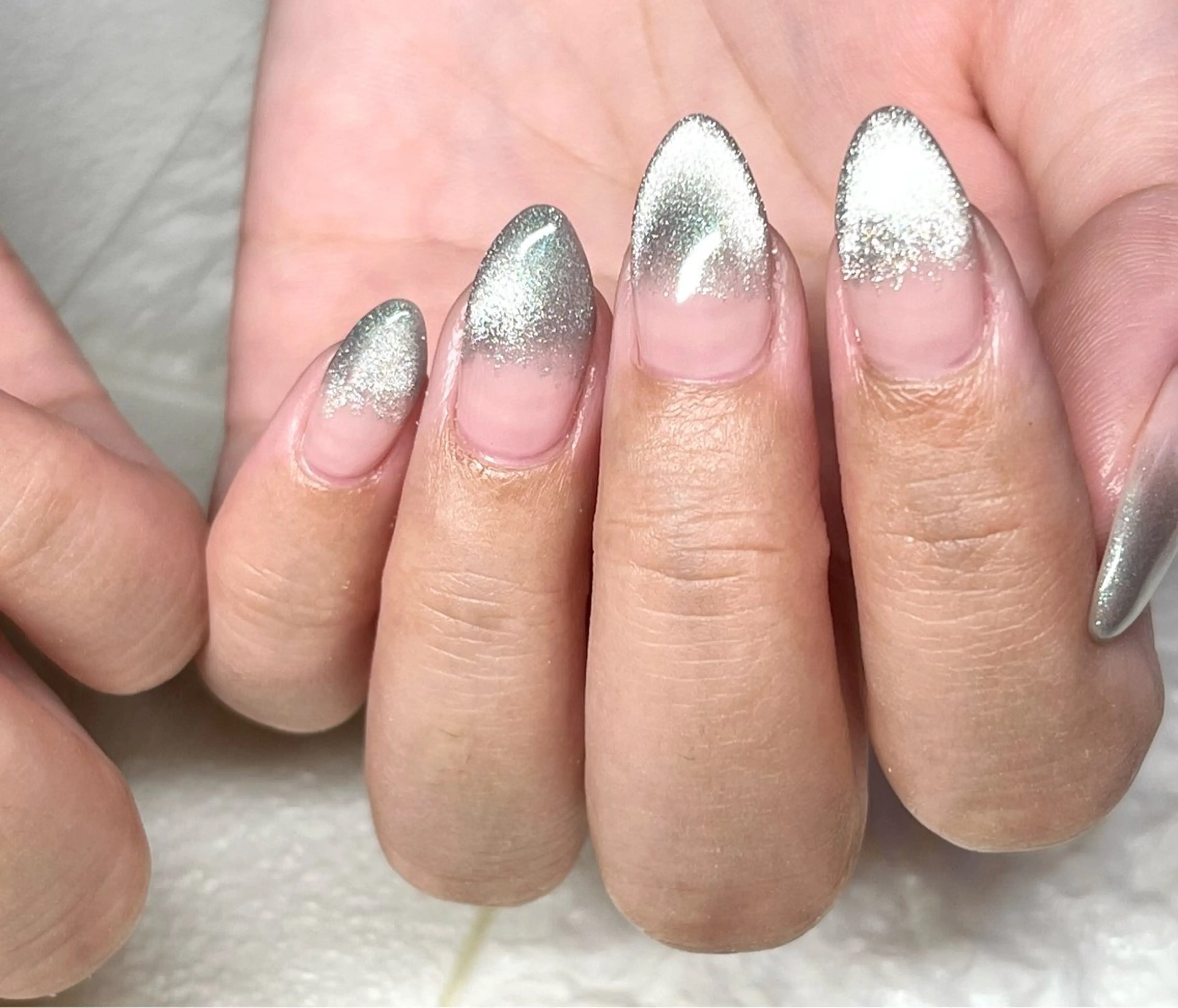 セミロング ネイル マグネットネイル ハンドネイル まり りぃ〜んのネイルデザイン