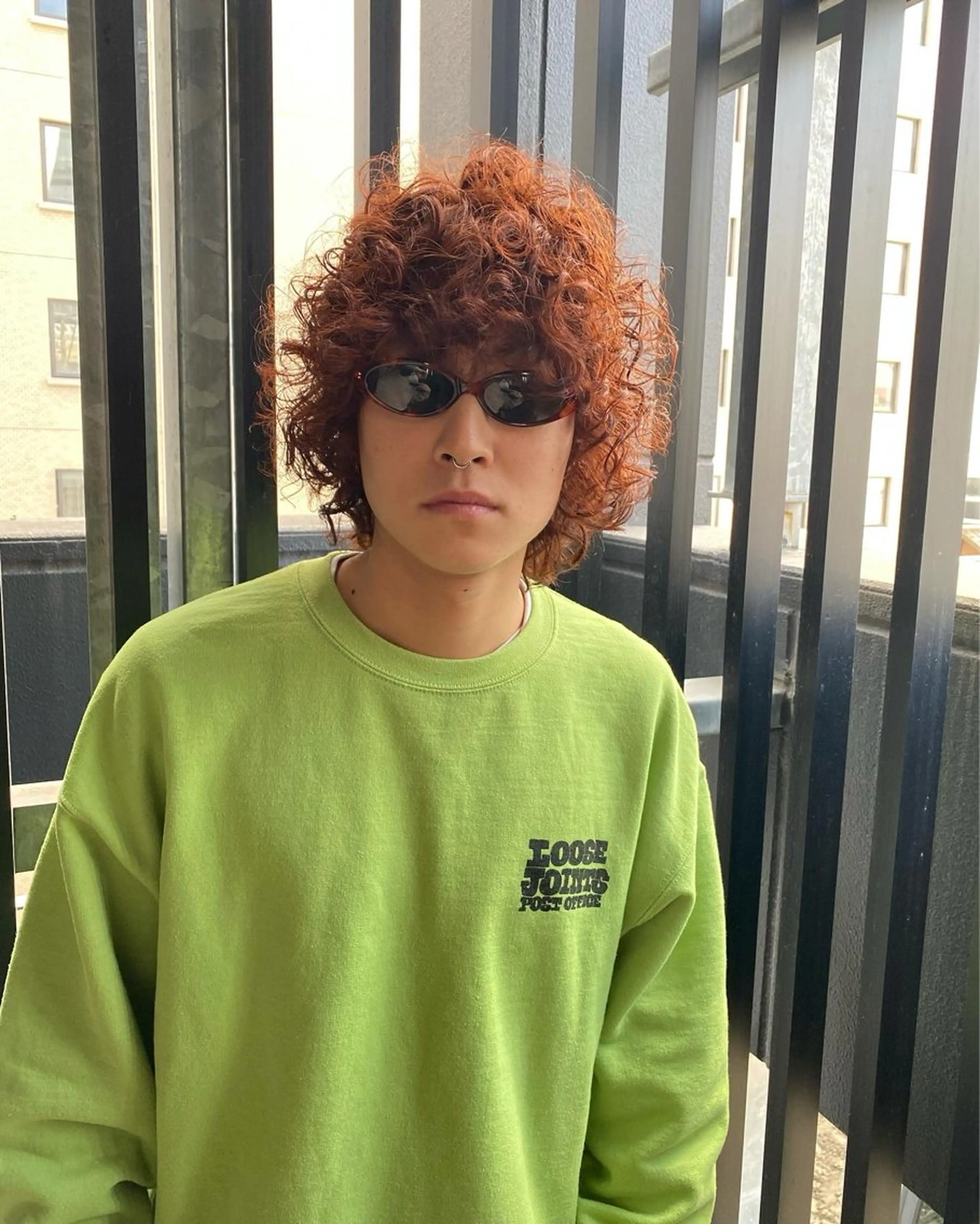 ショート カラー パーマ メンズ メンズパーマ オレンジ スパイラルパーマ カット パーマ トリートメント 吉武 茂暉のヘアスタイル