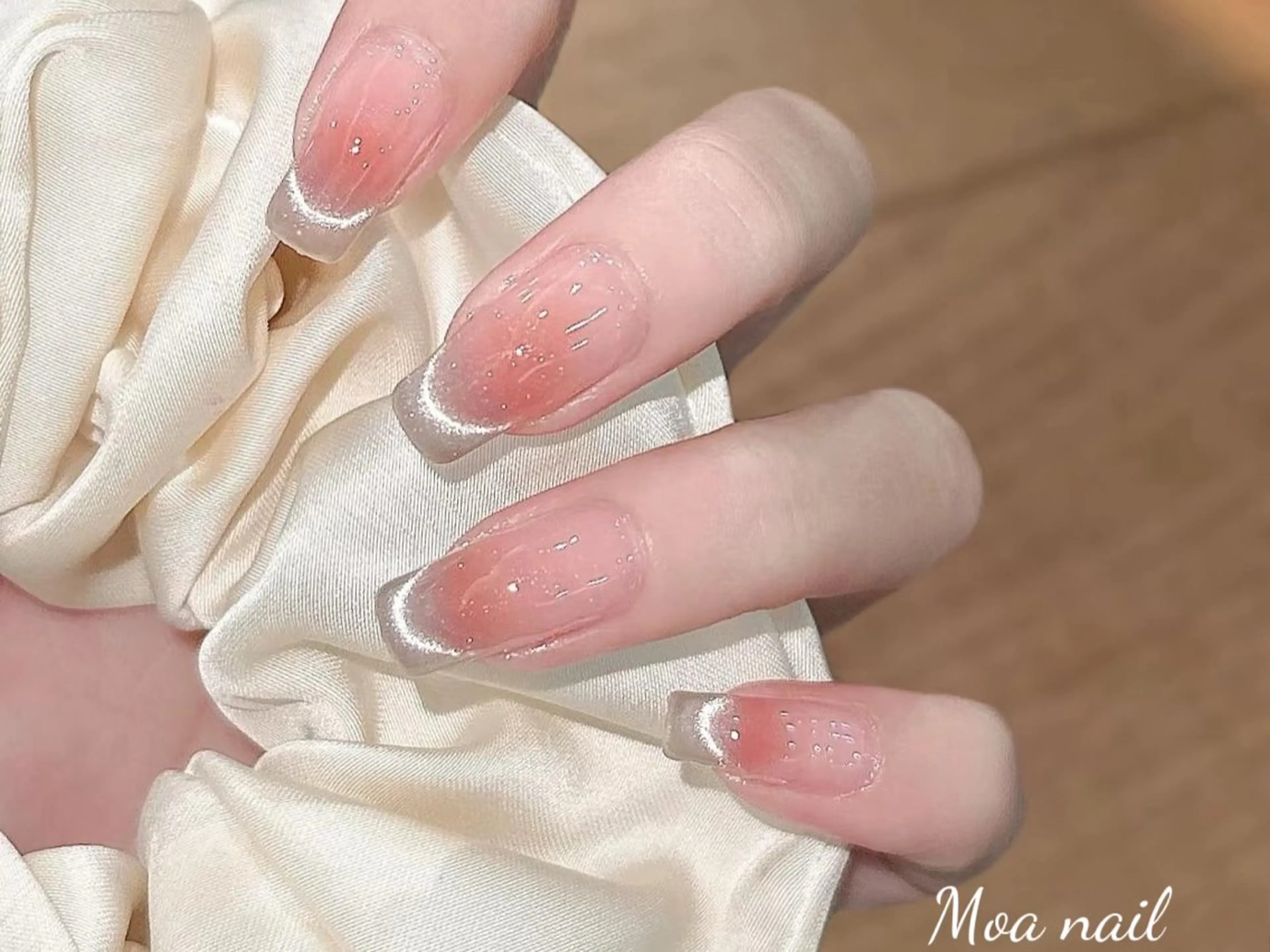 チークネイル+マグネットフレンチの写真