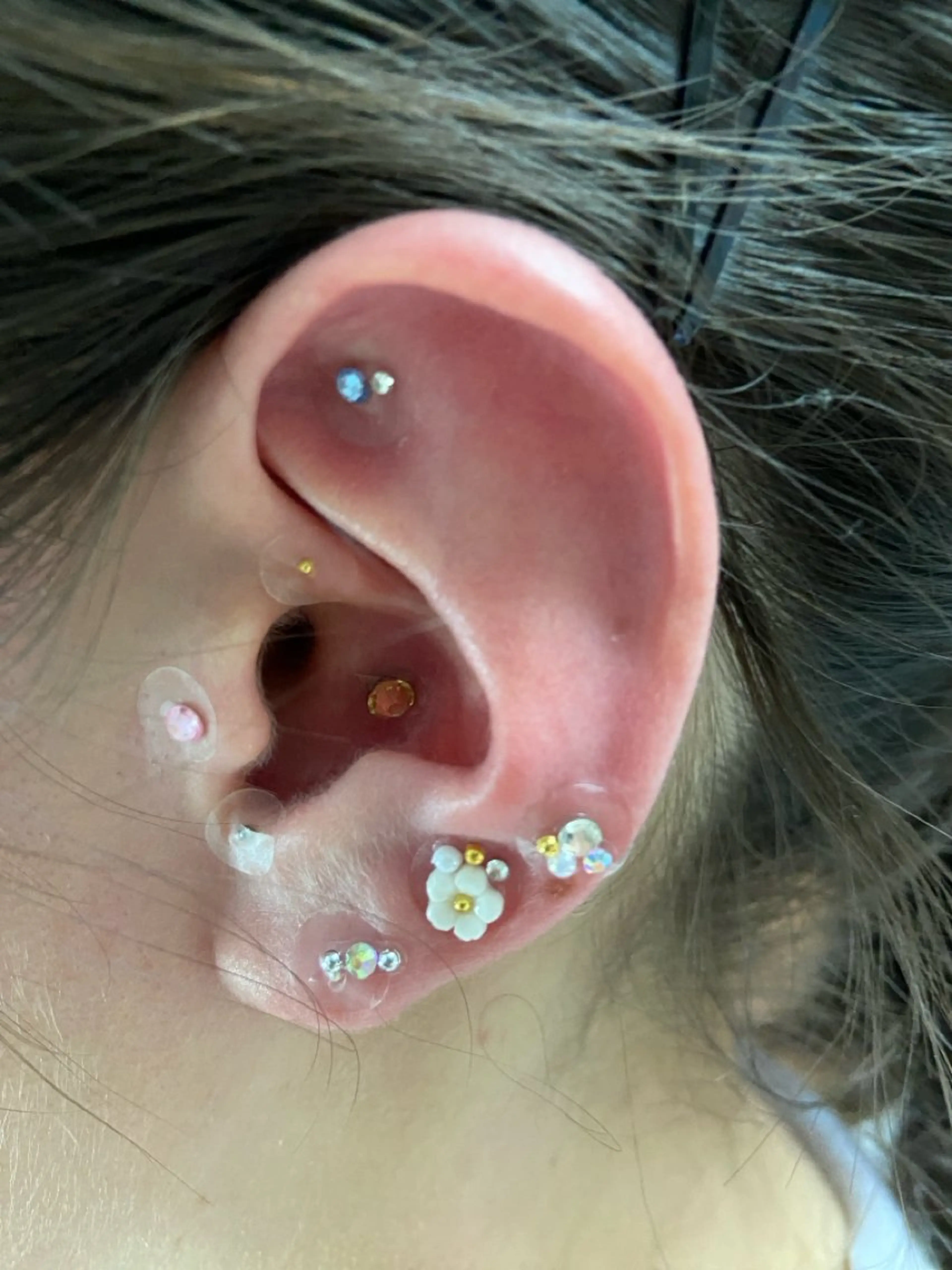 耳ツボジュエリーの写真