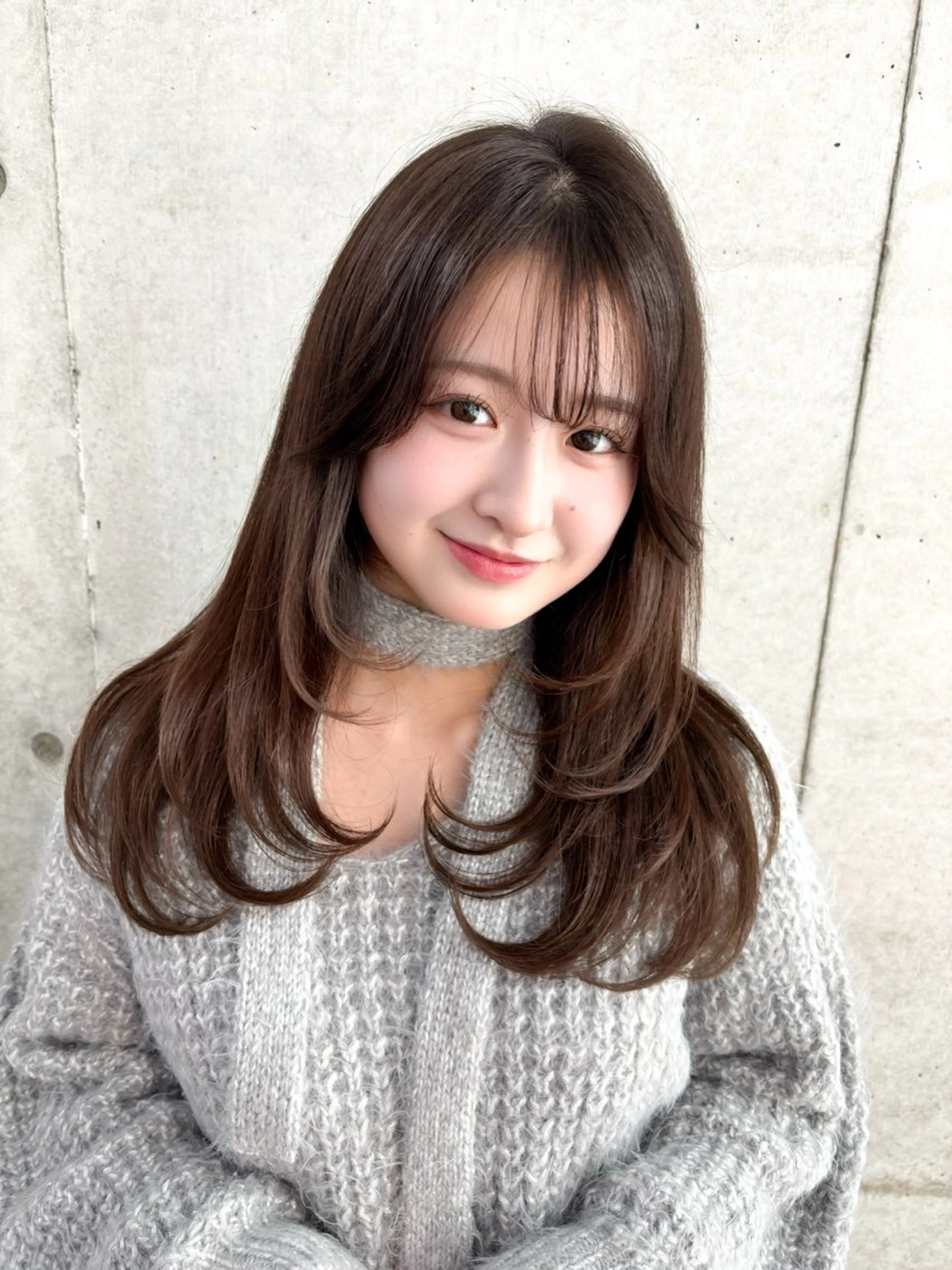 セミロング lond hotlip所属・Hazuki ／韓国ヘア／レイヤーのヘアスタイル