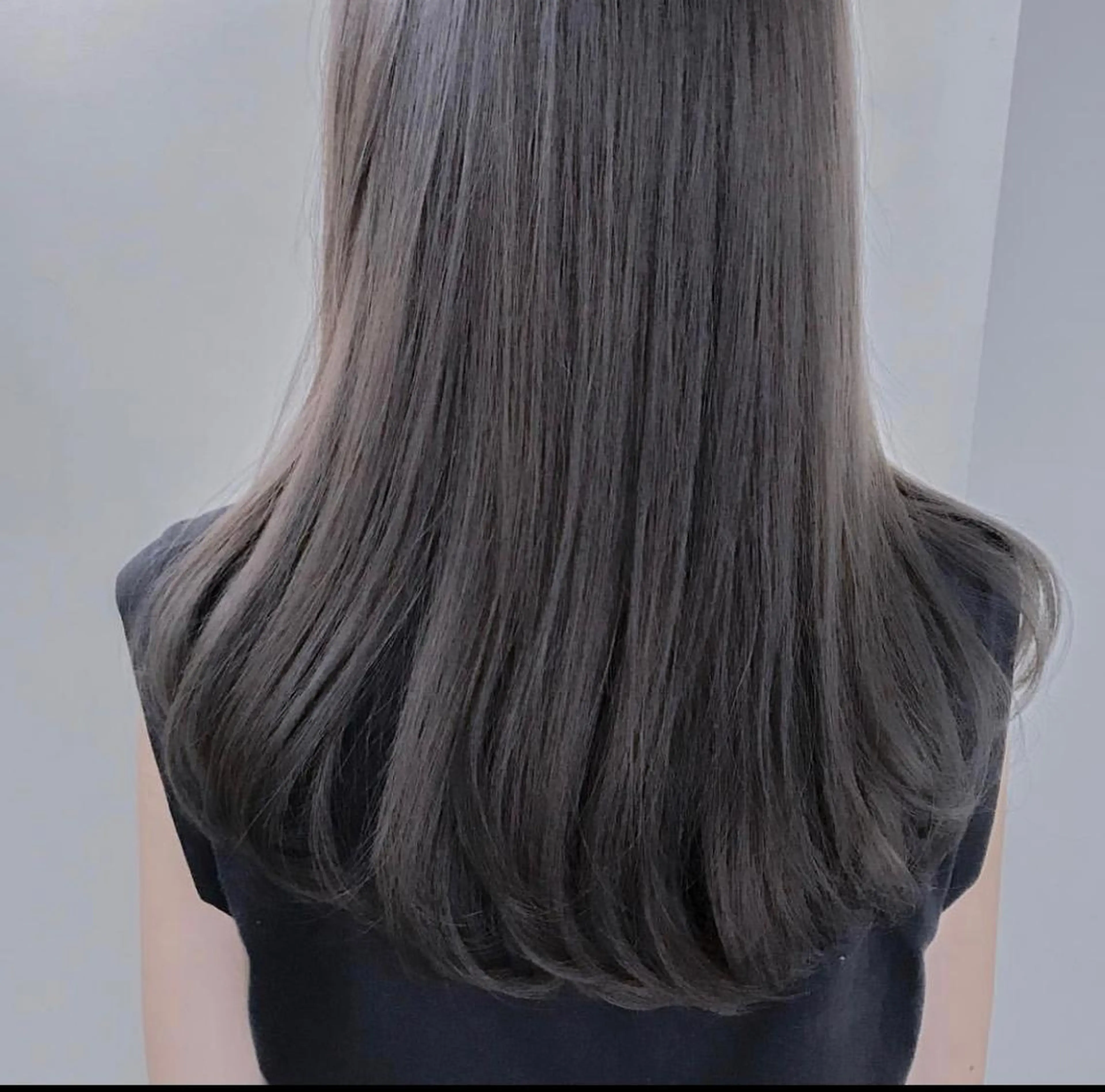 セミロング カラー アッシュ 透明感カラー カット ヘアカラー トリートメント 鈴木 一貴のヘアスタイル