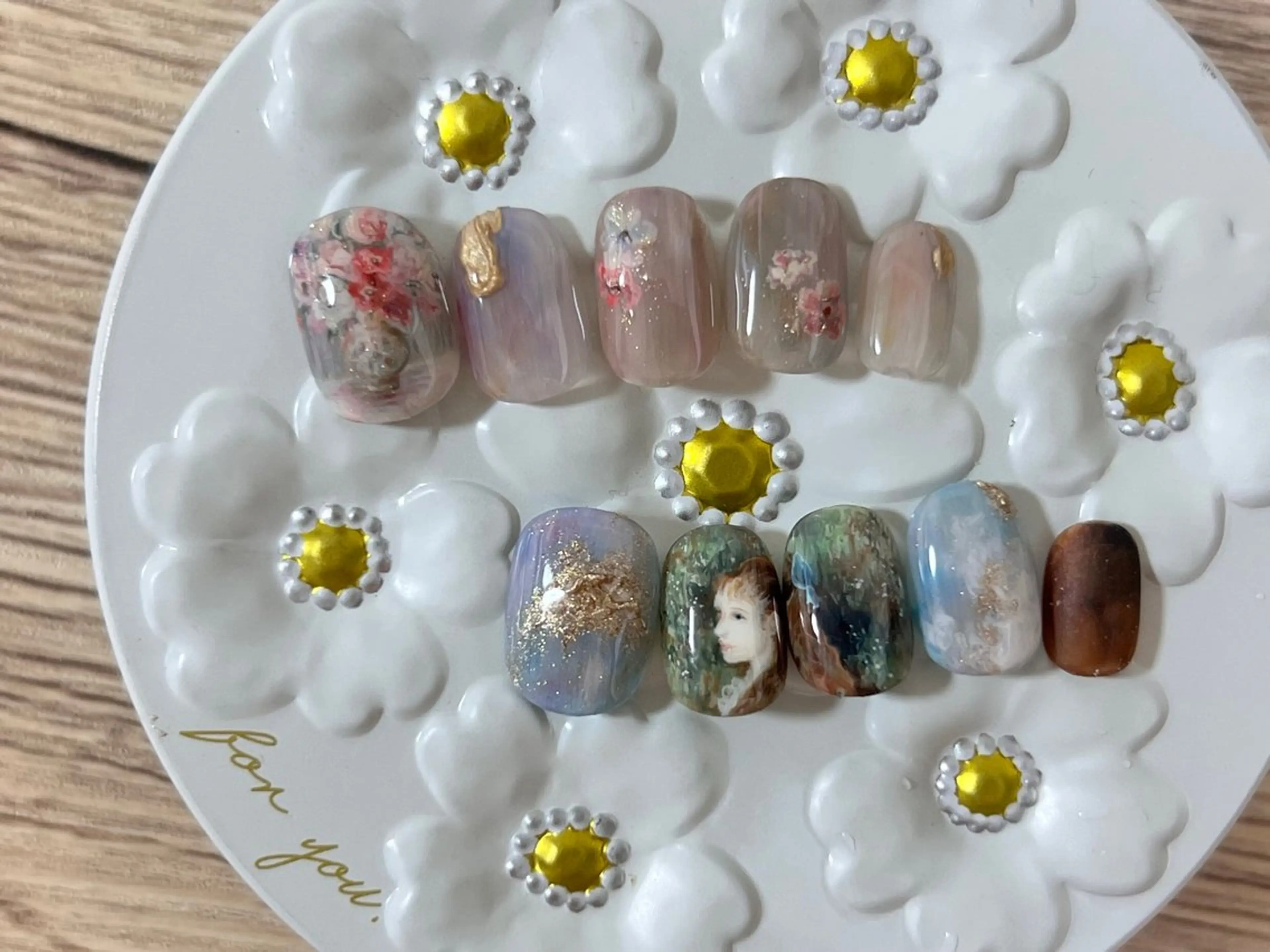 ネイル ハンドネイル FIORITURA Maikoのネイルデザイン