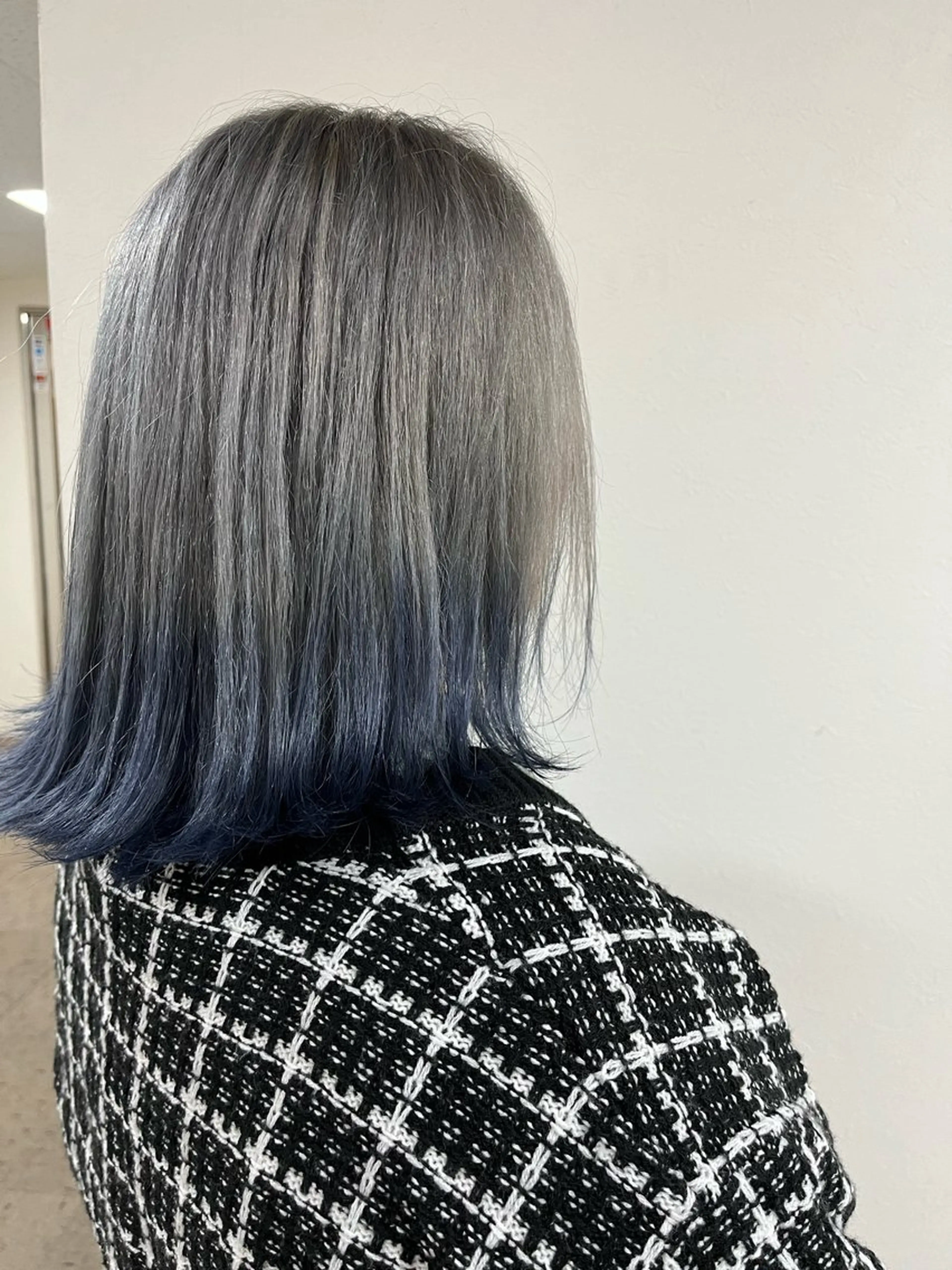 Wカラー💛🧡ケアブリーチ +カラー+TOKIOトリートメント+マイクロバブル付き💚💛の写真