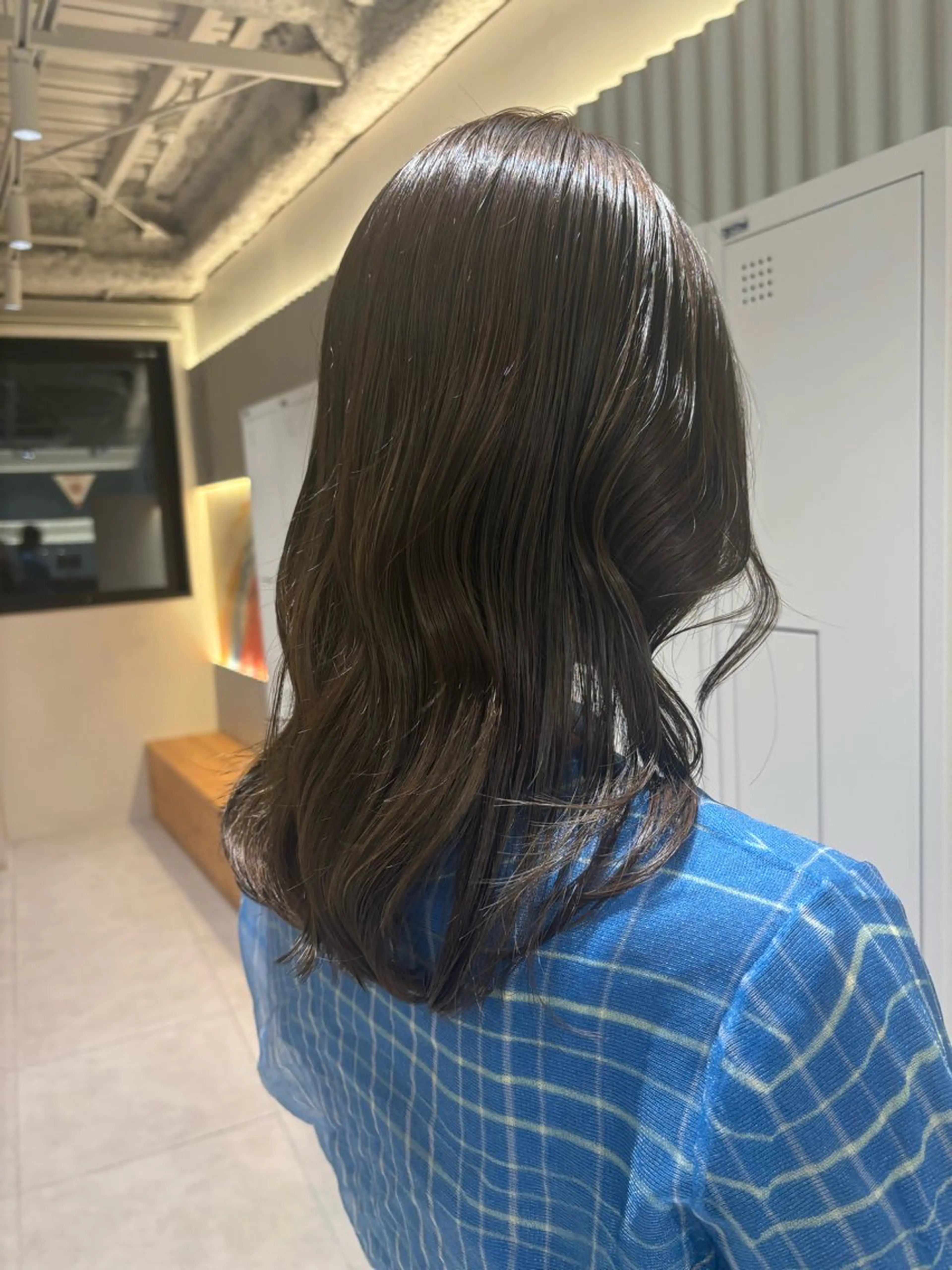 ミディアム カラー パーマ ヘアアレンジ カット ヘアカラー トリートメント ヘッドスパ ヘアセット 押切 響　のヘアスタイル