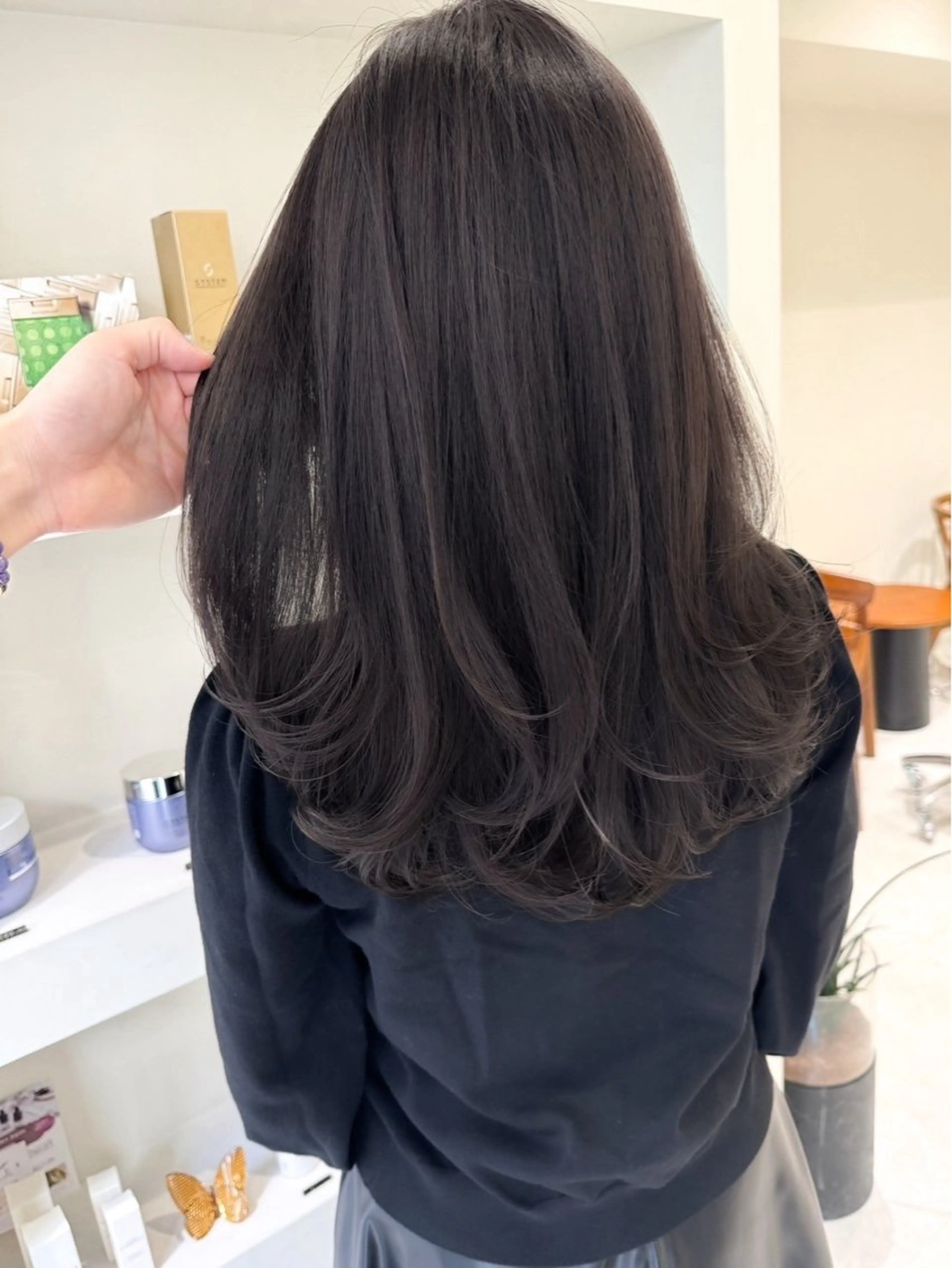 艶カラー + Oggiトリートメント✨️の写真