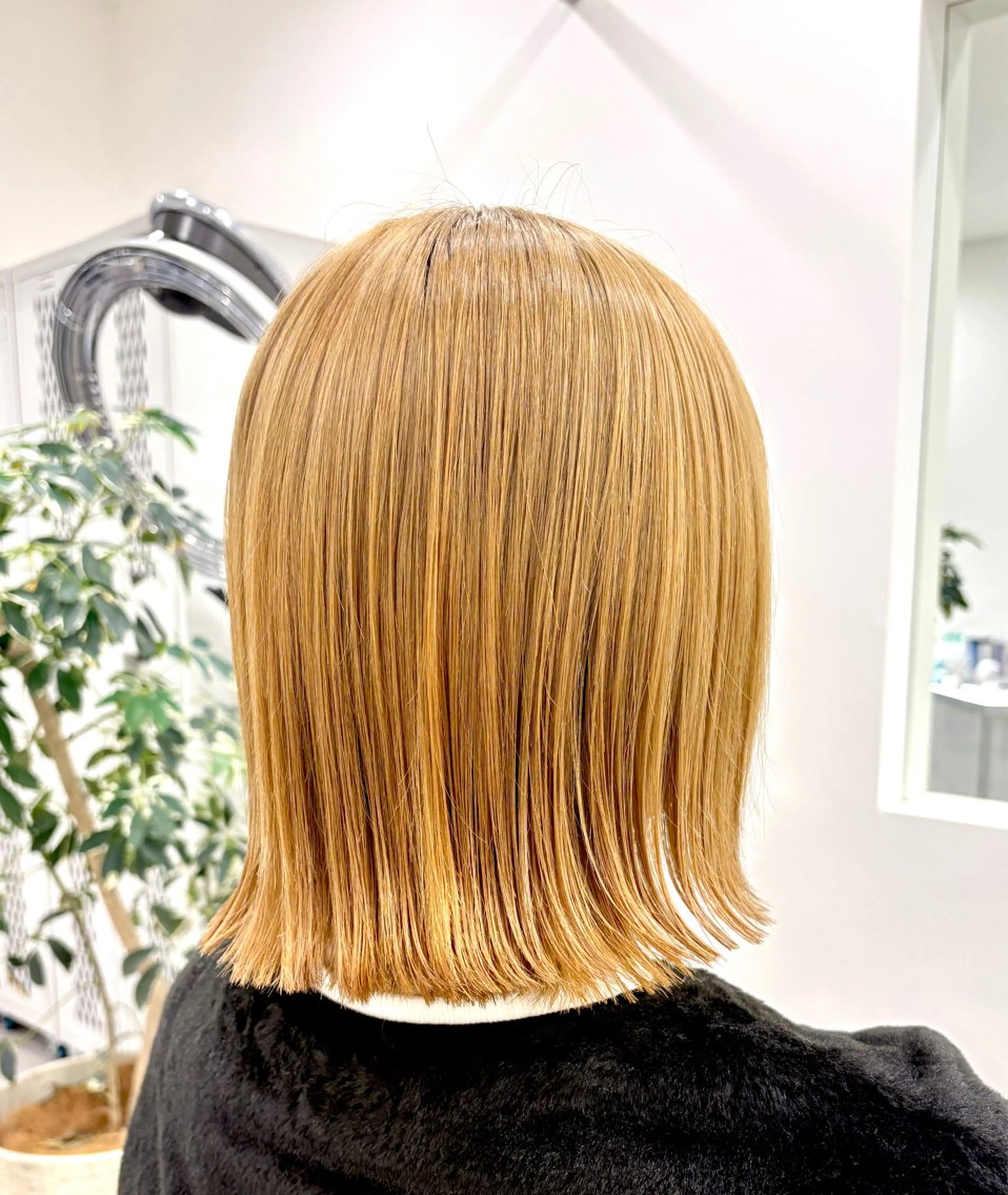 ショート カラー ヘアアレンジ ブリーチ ケアブリーチ ボブ 韓国風ヘア レイヤーカット 💝似合わせカット& カラーUruna💝のヘアスタイル