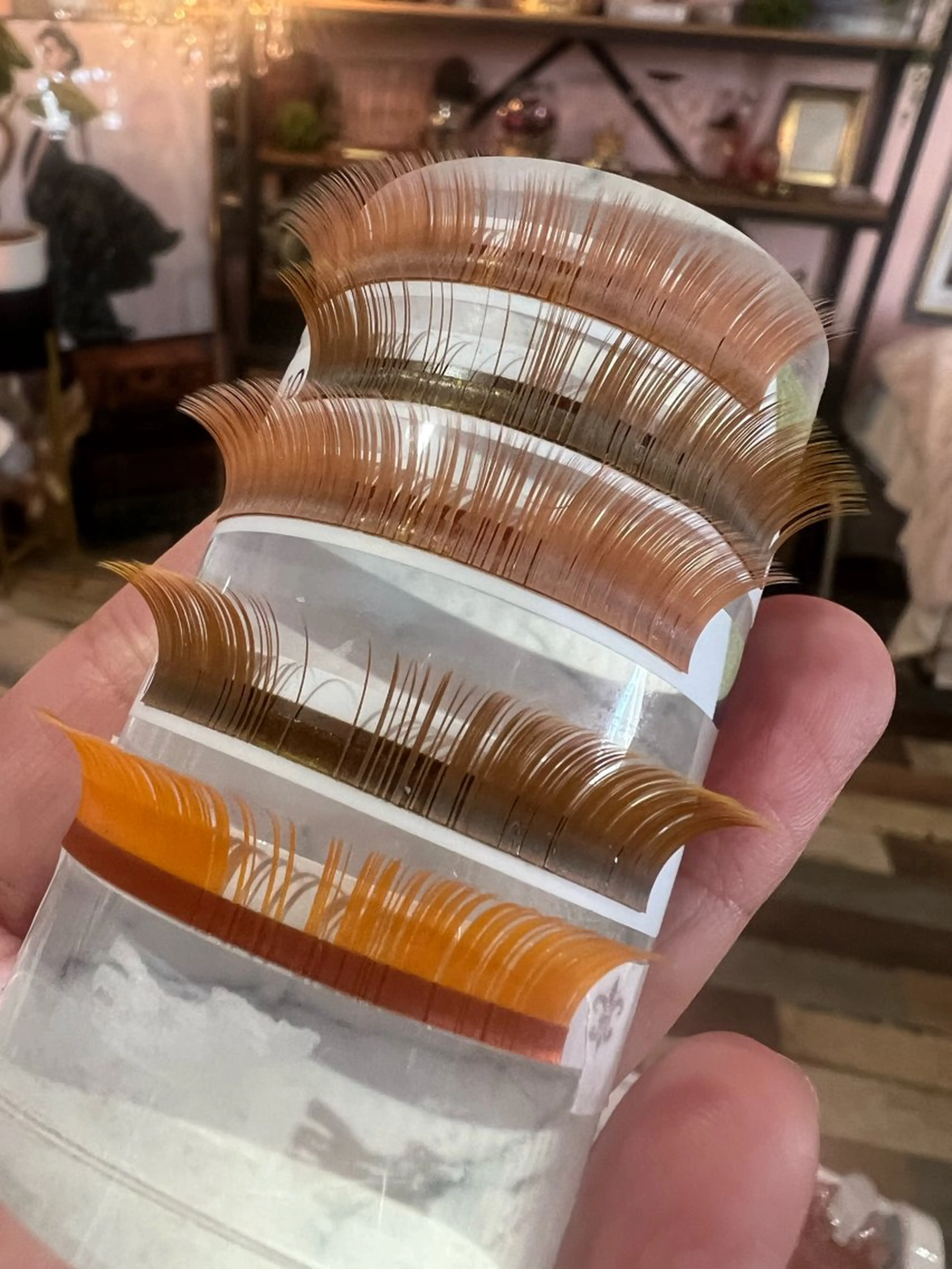 マツエク・マツパ カラーマツエク 私は、私らしく、、、　I'm   Me   アイラッシュ・エステティックサロン所属・石川 江梨香のエステ・リラクイメージ