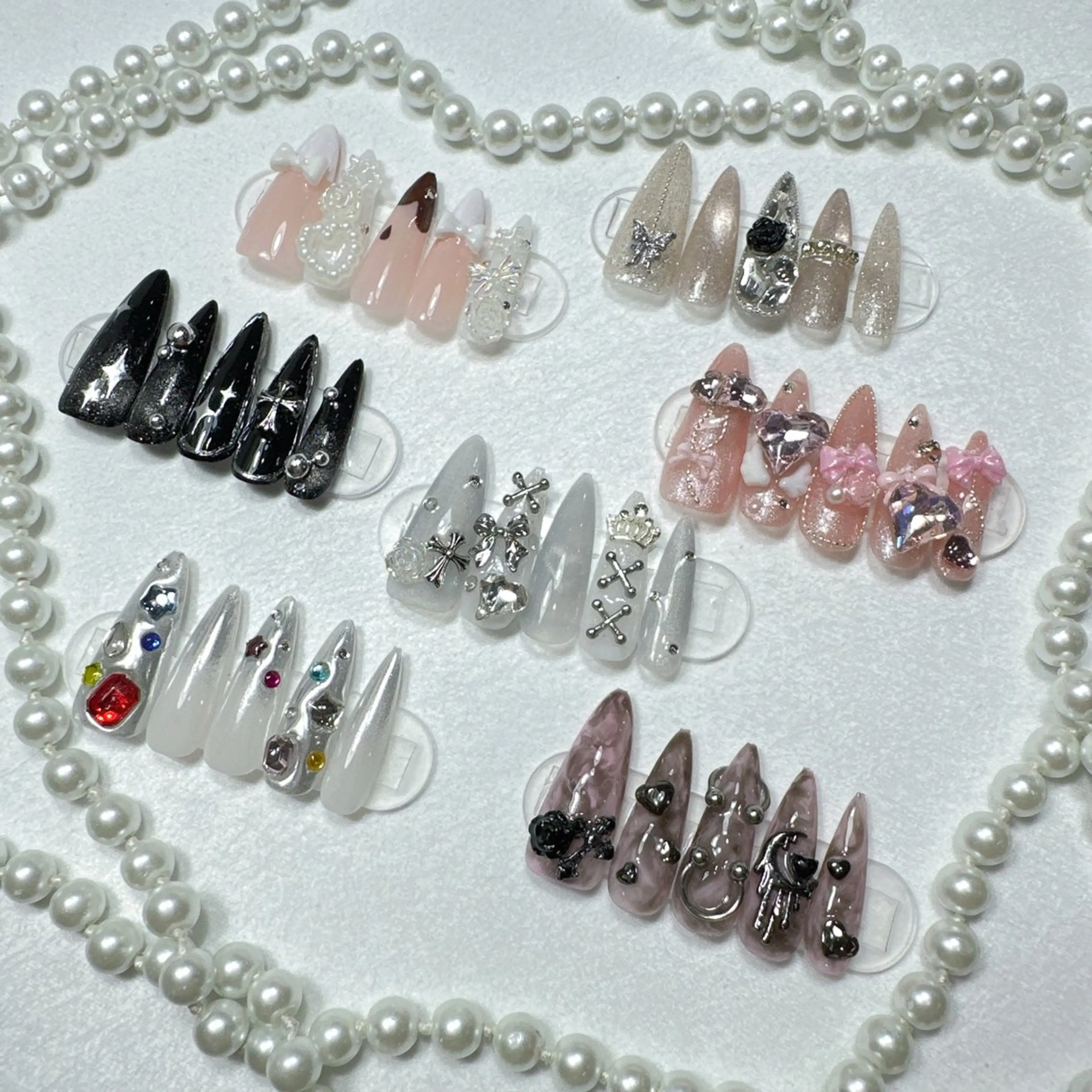 ネイル アートネイル フラッシュネイル フレンチネイル ジェルネイル ガラスフレンチ ハンドネイル You&Me Miyuのネイルデザイン