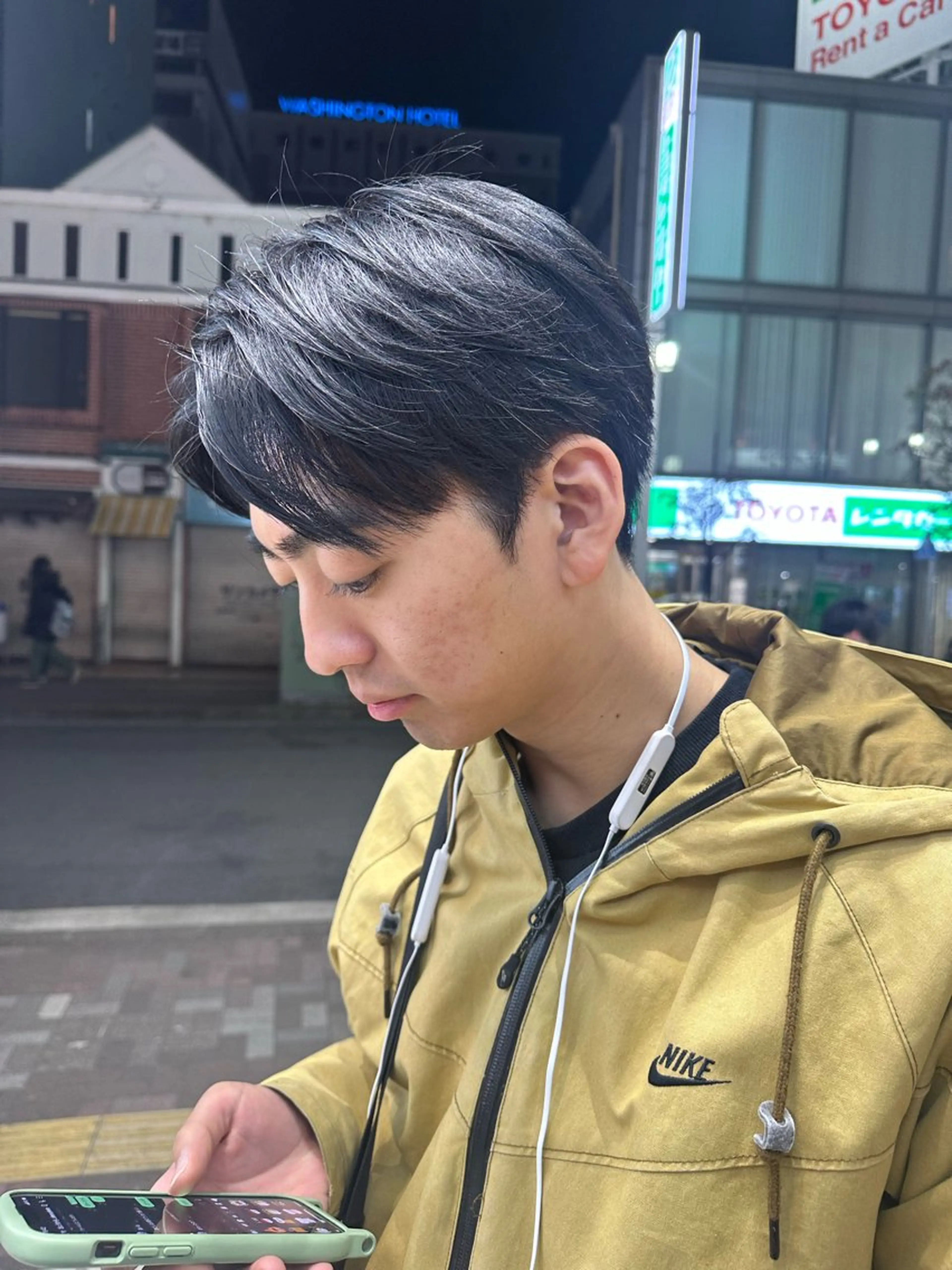 ショート メンズ メンズブリーチ メンズハイトーン メンズインナーカラー 髪質改善 ショートヘア Rei/ 縮毛矯正/ ハイライトカラー募集のヘアスタイル