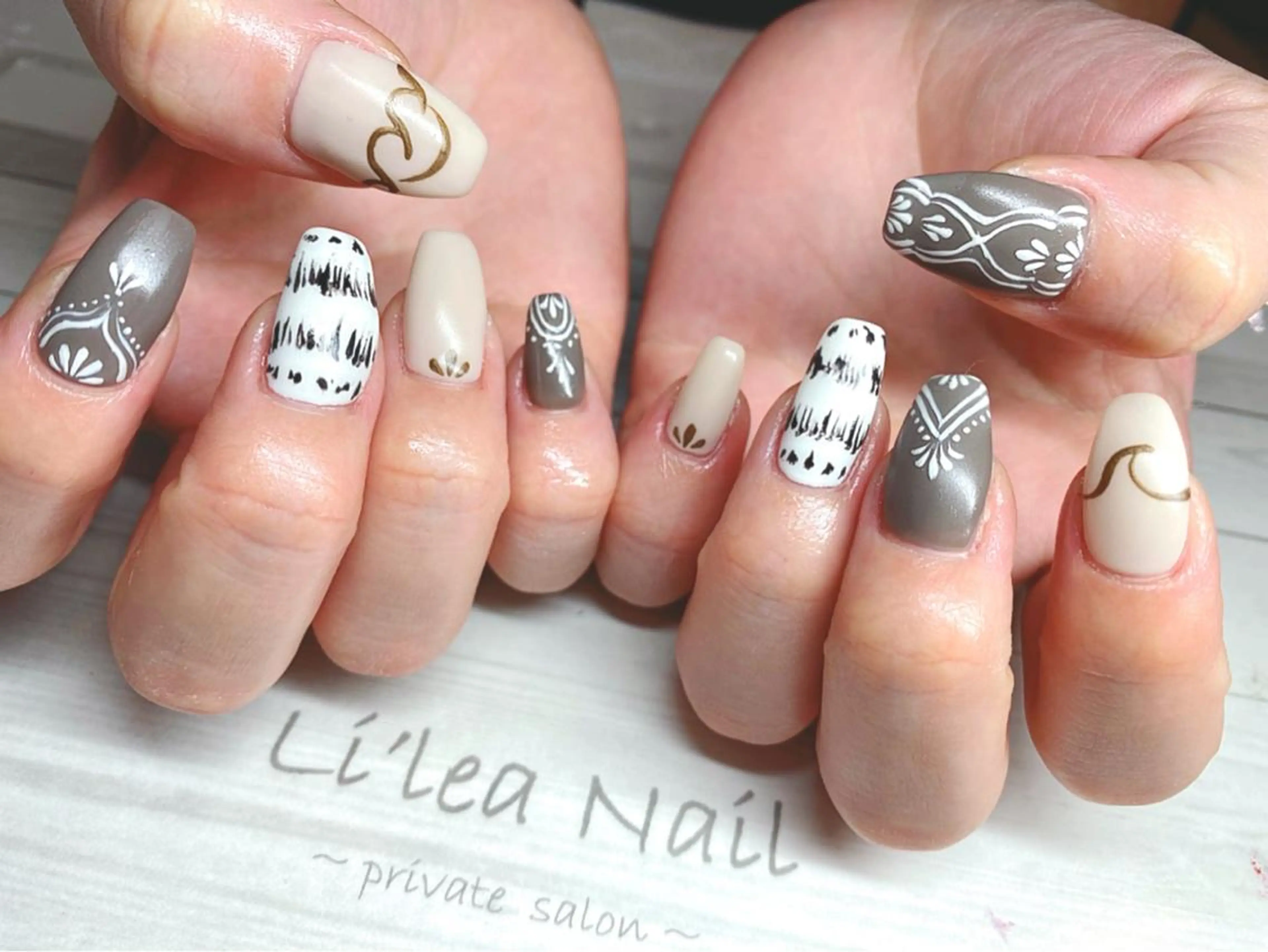 ネイル Li'leaNail AINAのネイルデザイン