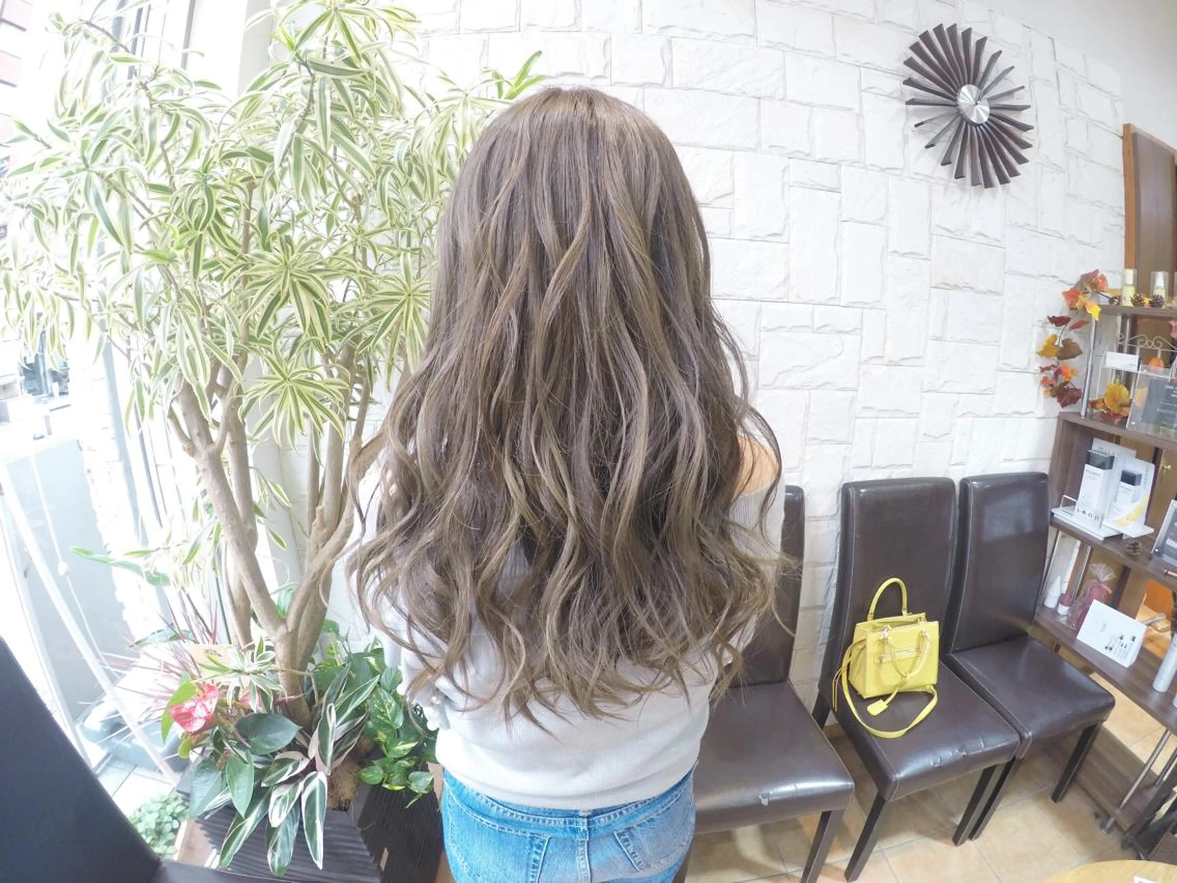 セミロング カラー ベージュカラー 外国人風カラー 髪質改善 艶髪🔵ﾌｾﾅｵﾔのヘアスタイル