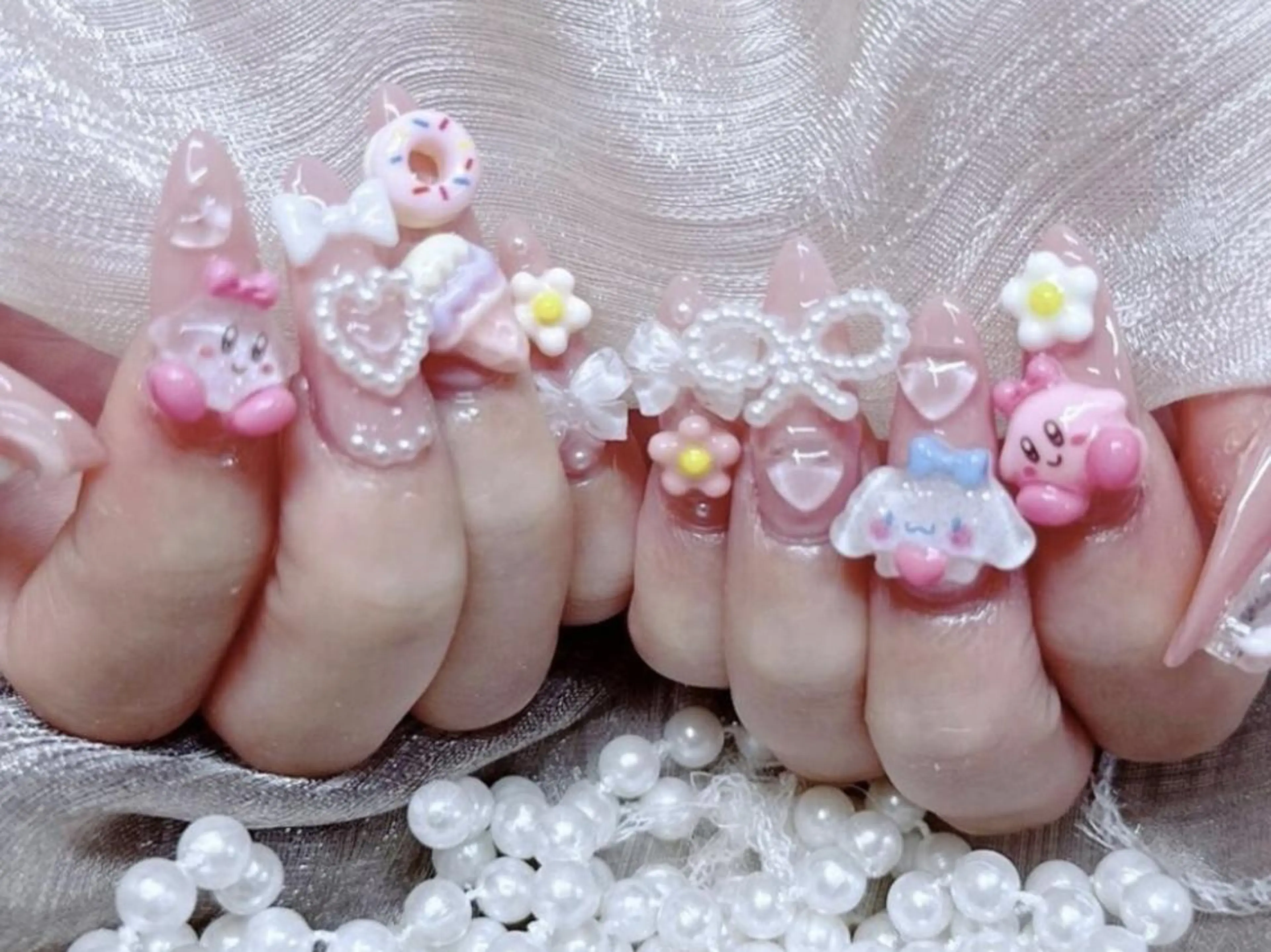 ネイル 🎀まゆ 🪽🐾のネイルデザイン