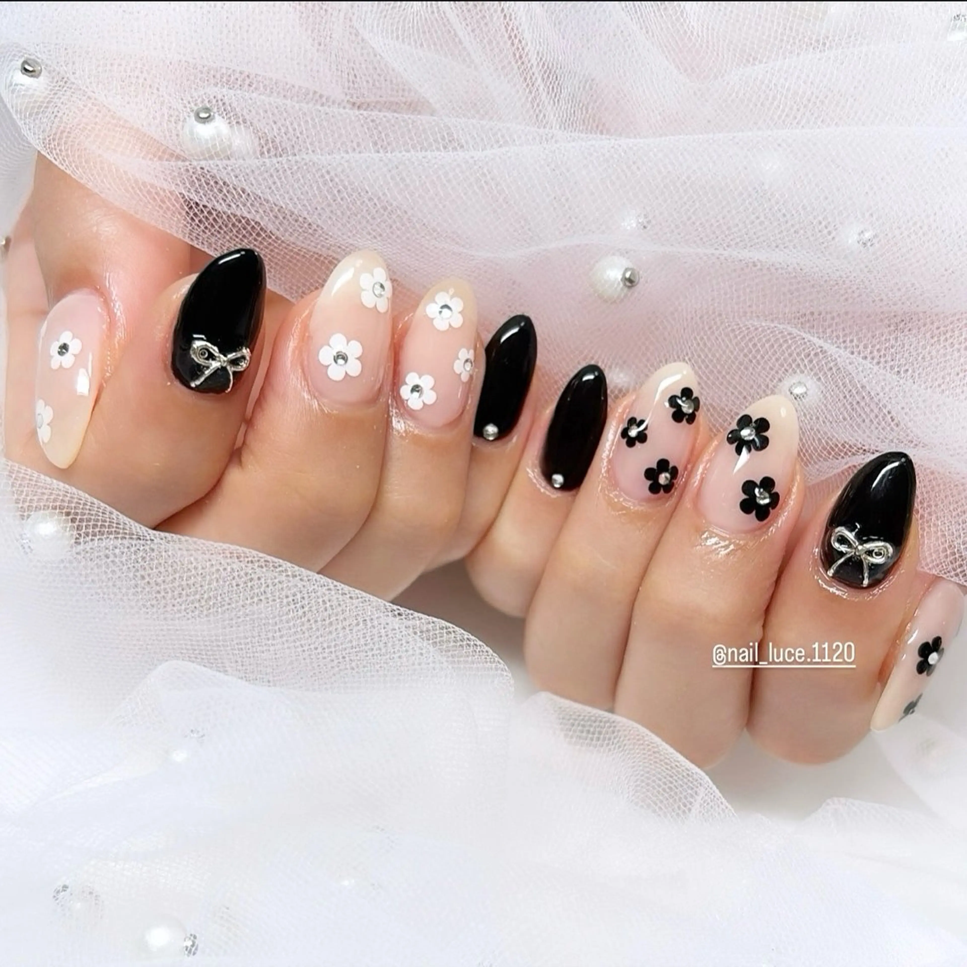 【オフなし】ジェルやり放題(アート4本･パーツ500円まで込)の写真