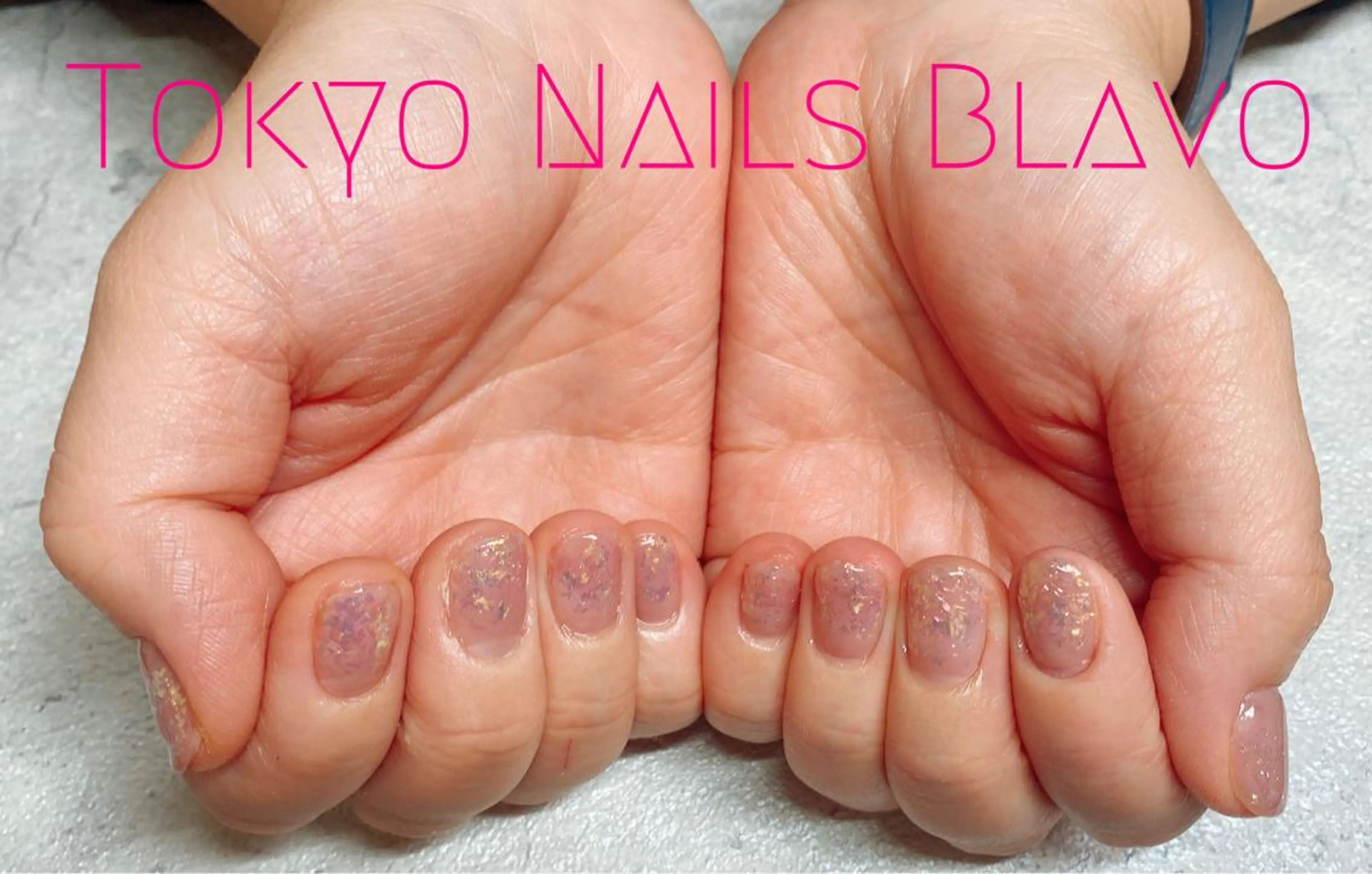 ネイル ホログラムネイル ワンカラーネイル T.N.B 山本陽子のネイルデザイン