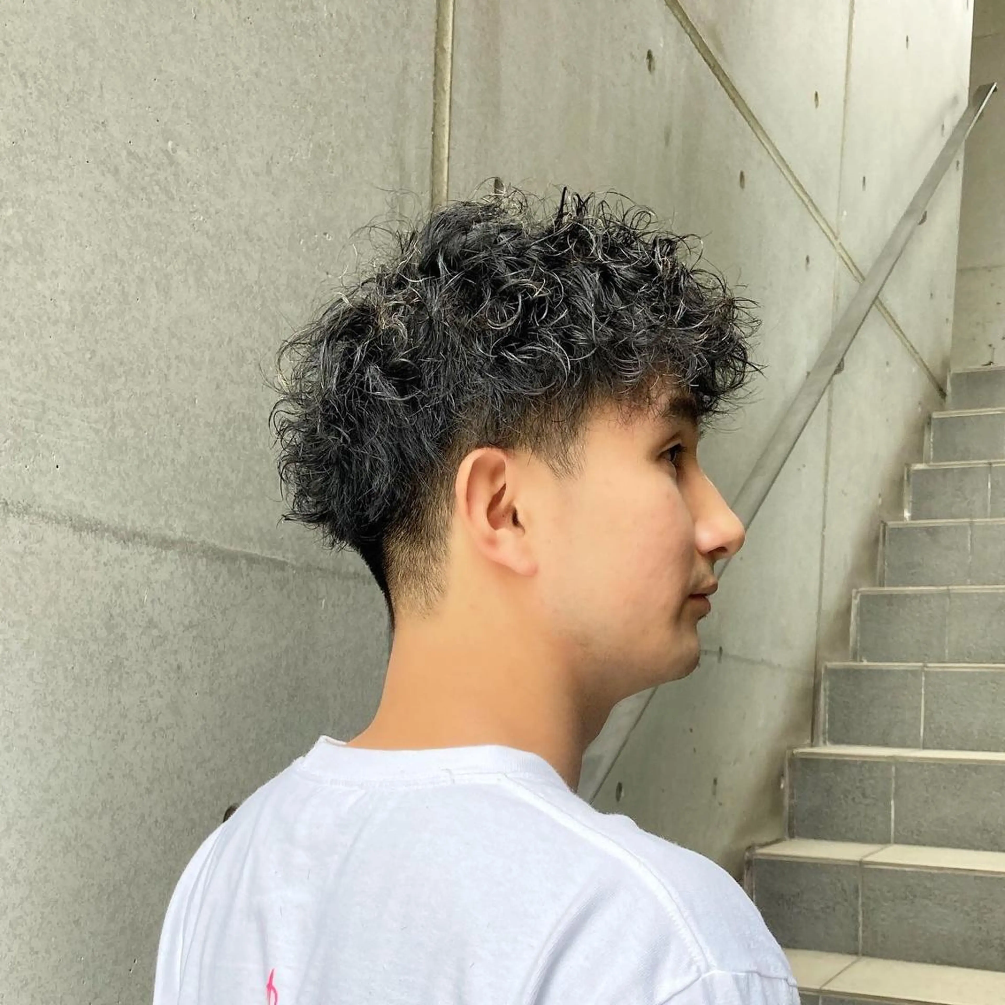 パーマ メンズ メンズパーマ スパイラルパーマ ワキウチコウスケ 福岡天神美容室のヘアスタイル