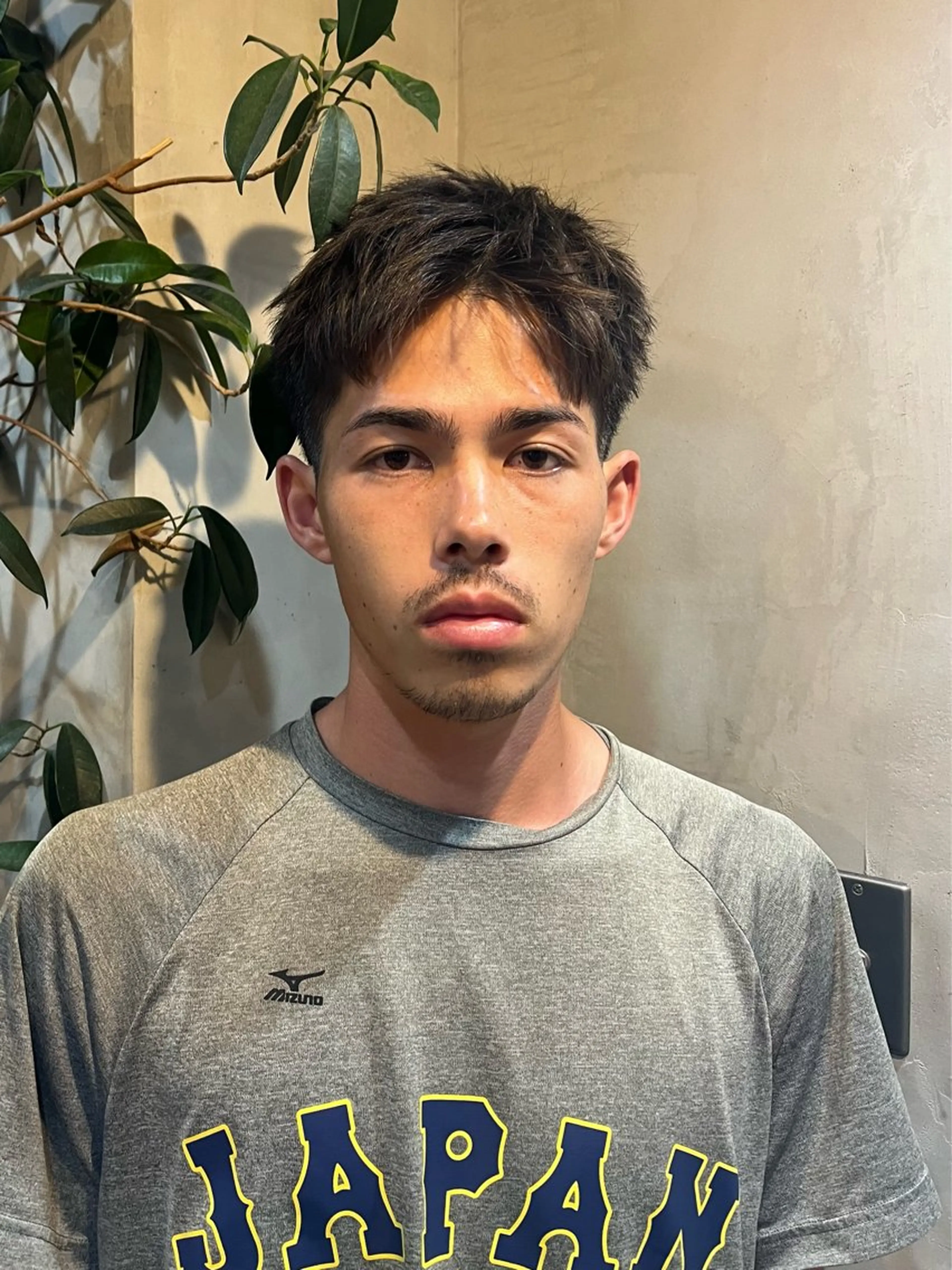 ショート ショートヘア カット 韓国風前髪顔周り バーバーakaneのヘアスタイル