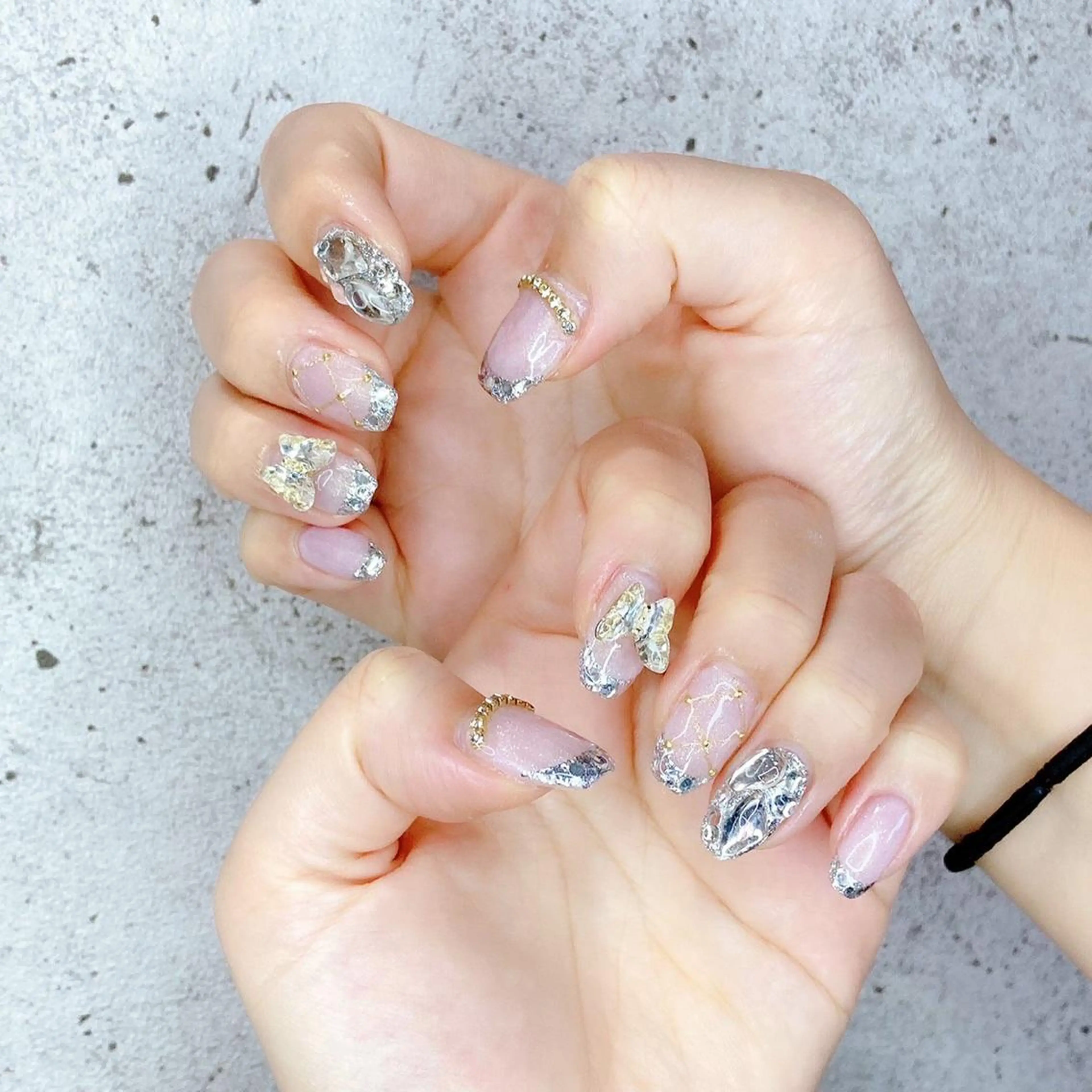 ネイル フレンチネイル ジェルネイル ガラスフレンチ キラキラネイル パラジェル ハンドネイル Salon Kのネイルデザイン