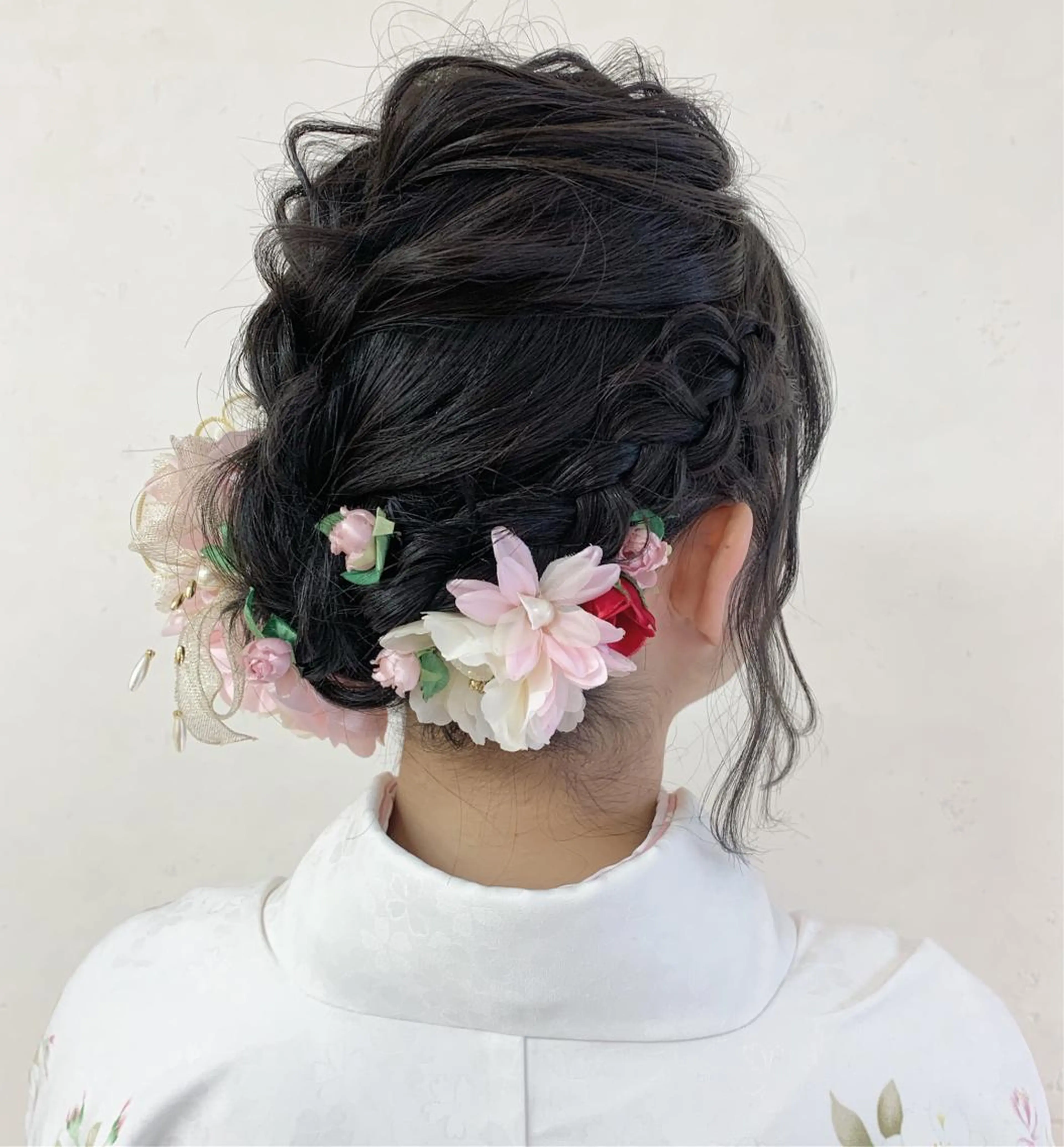 セミロング ヘアアレンジ 透明感ハイライト◎ 伊藤夏海のヘアスタイル