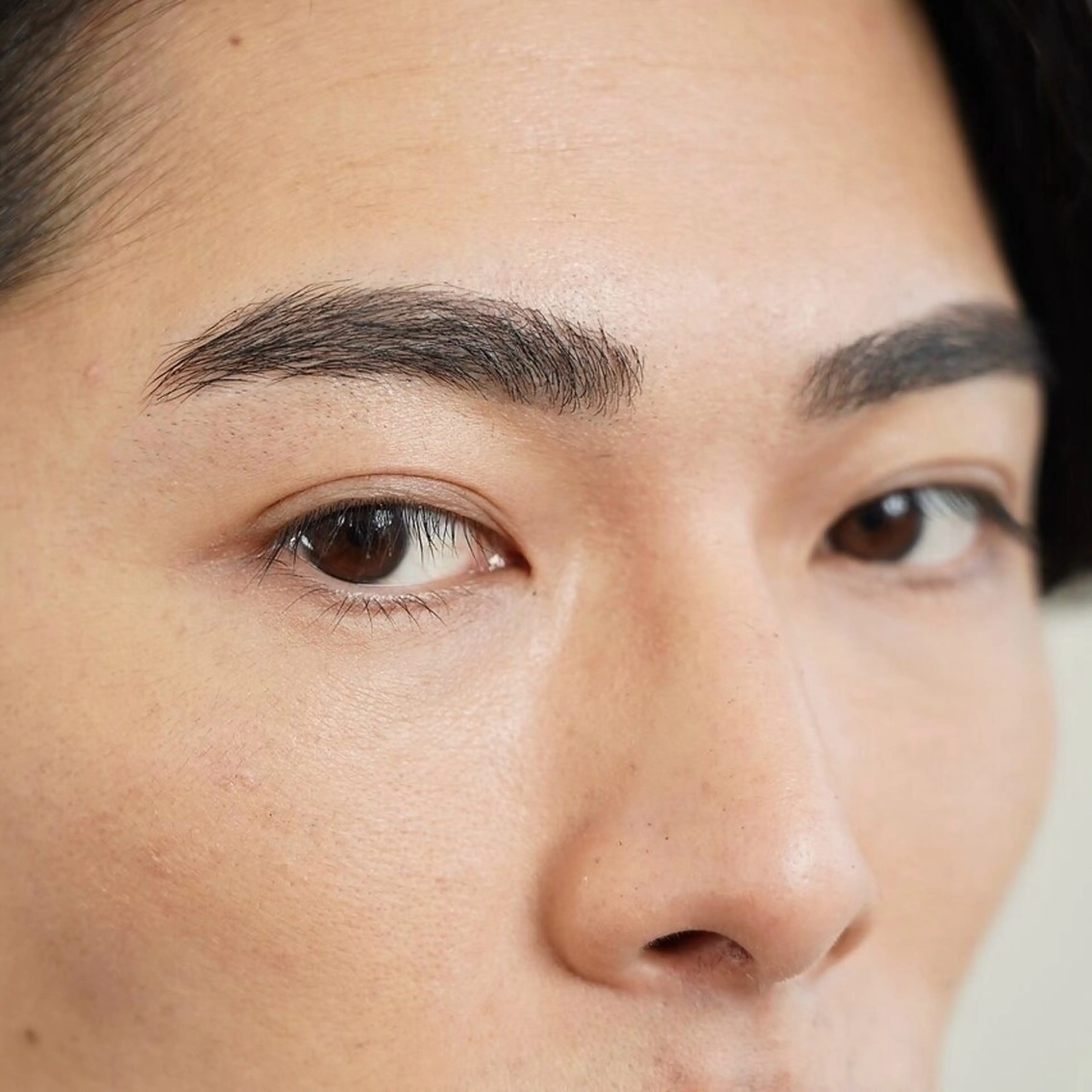 メンズ美眉ワックス+額ワックス脱毛¥6300の写真