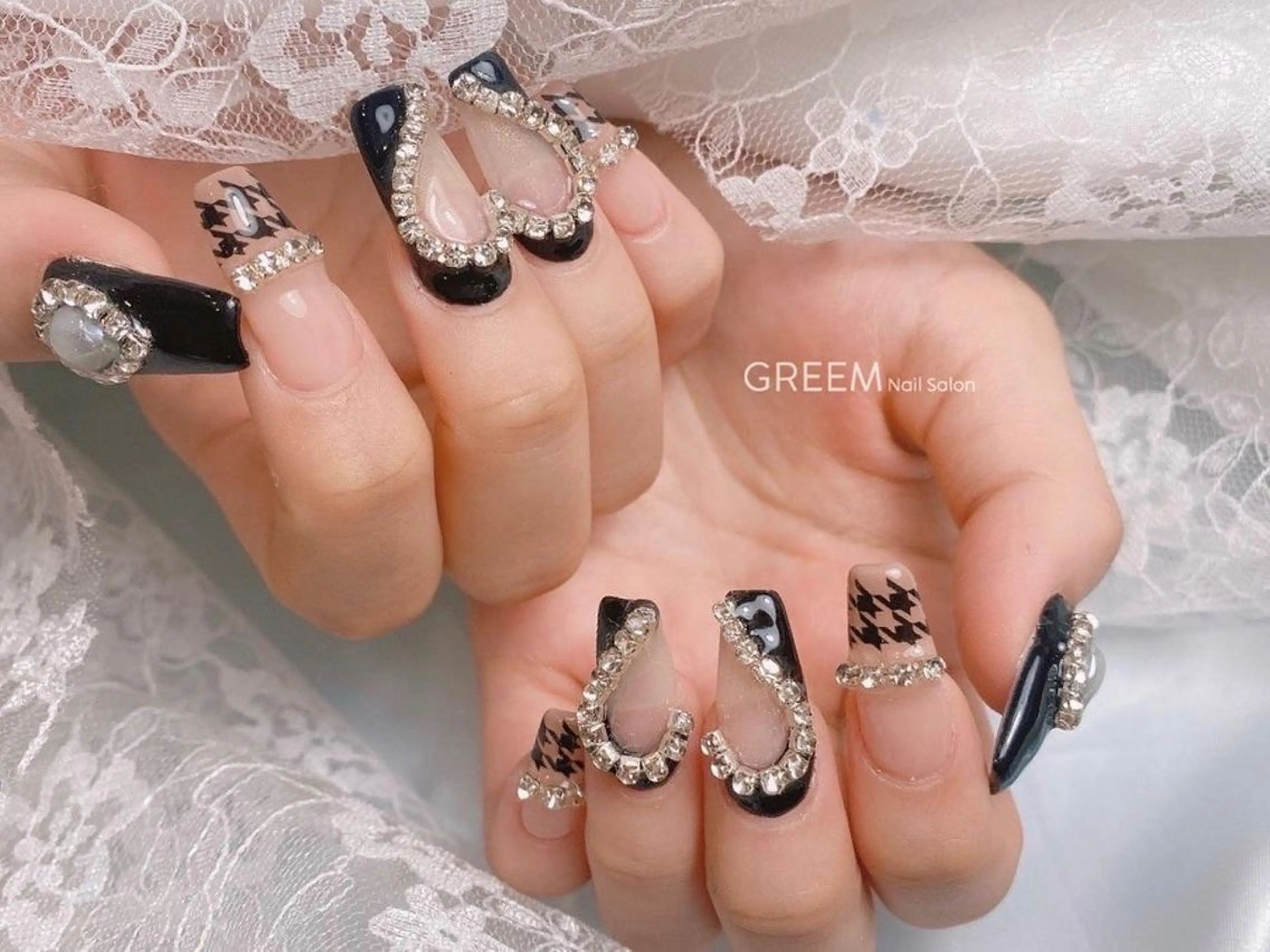 ネイル フレンチネイル ガーリー ハート キラキラネイル 韓国ネイル GREEM グリームのネイルデザイン