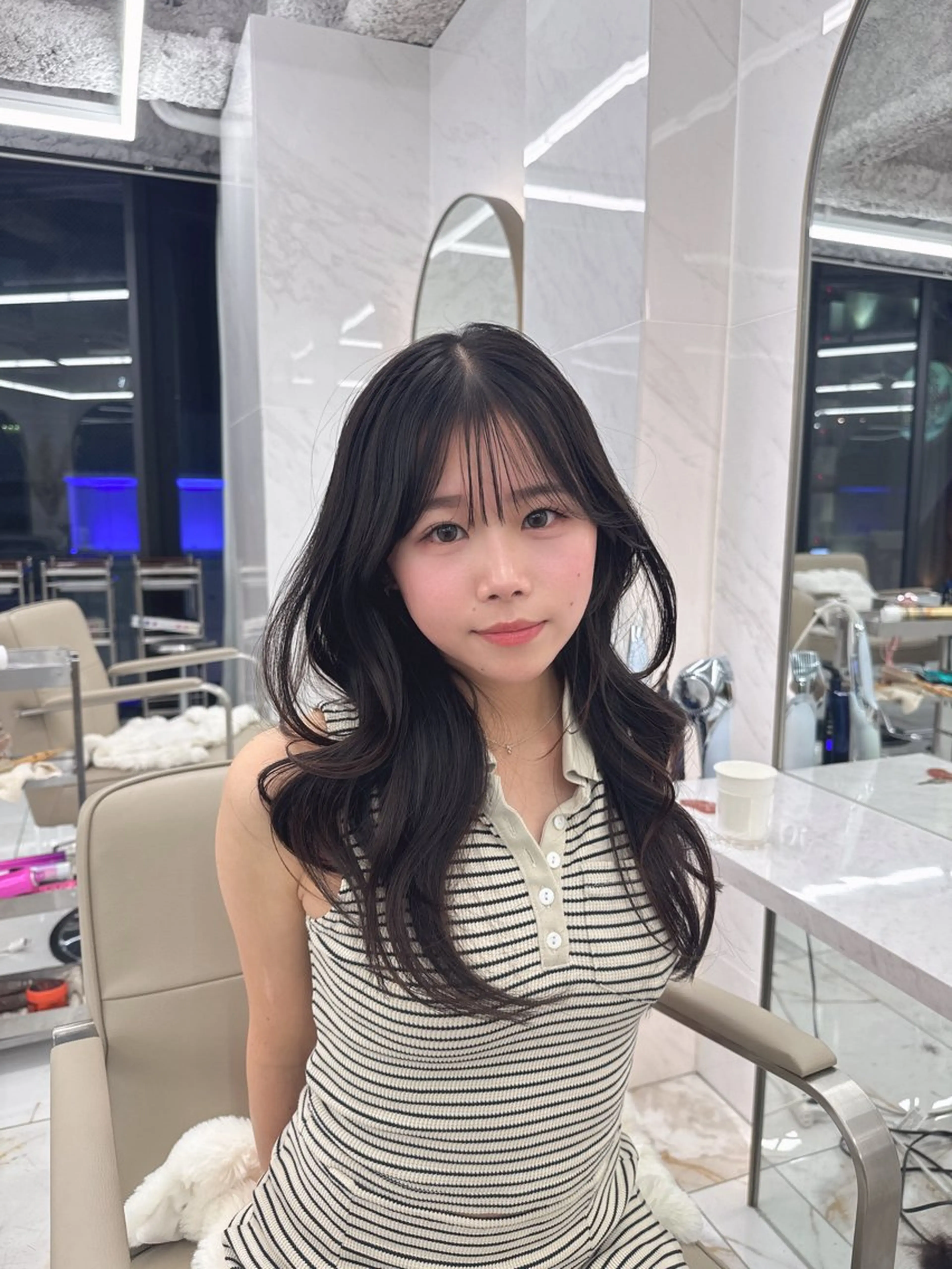 ロング kiti SAKAE所属・のり/顔まわり/韓国 /レイヤーカットのヘアスタイル
