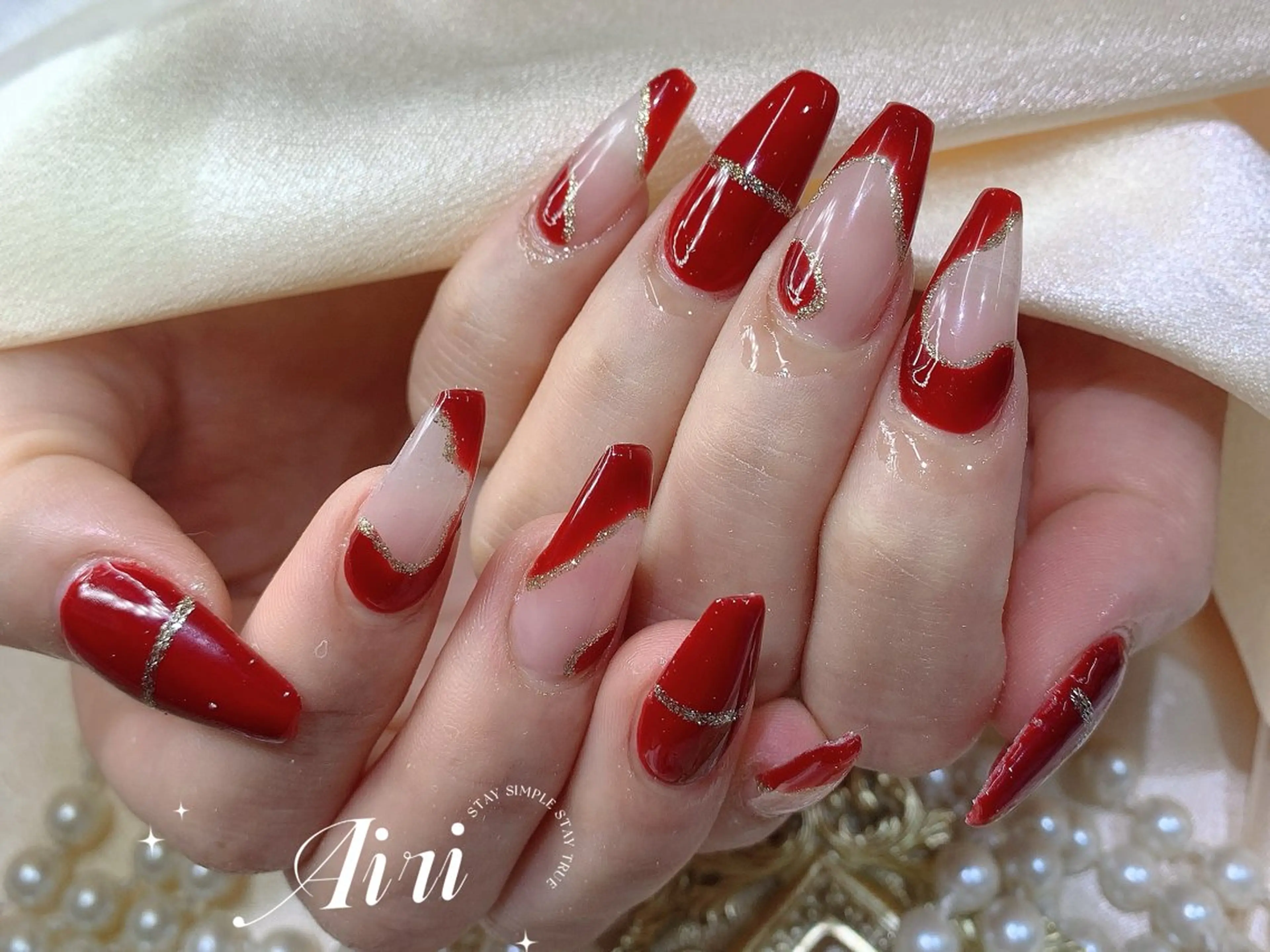 ネイル ハンドネイル ネイルサロンAiri 長さ出し·シンプルのネイルデザイン