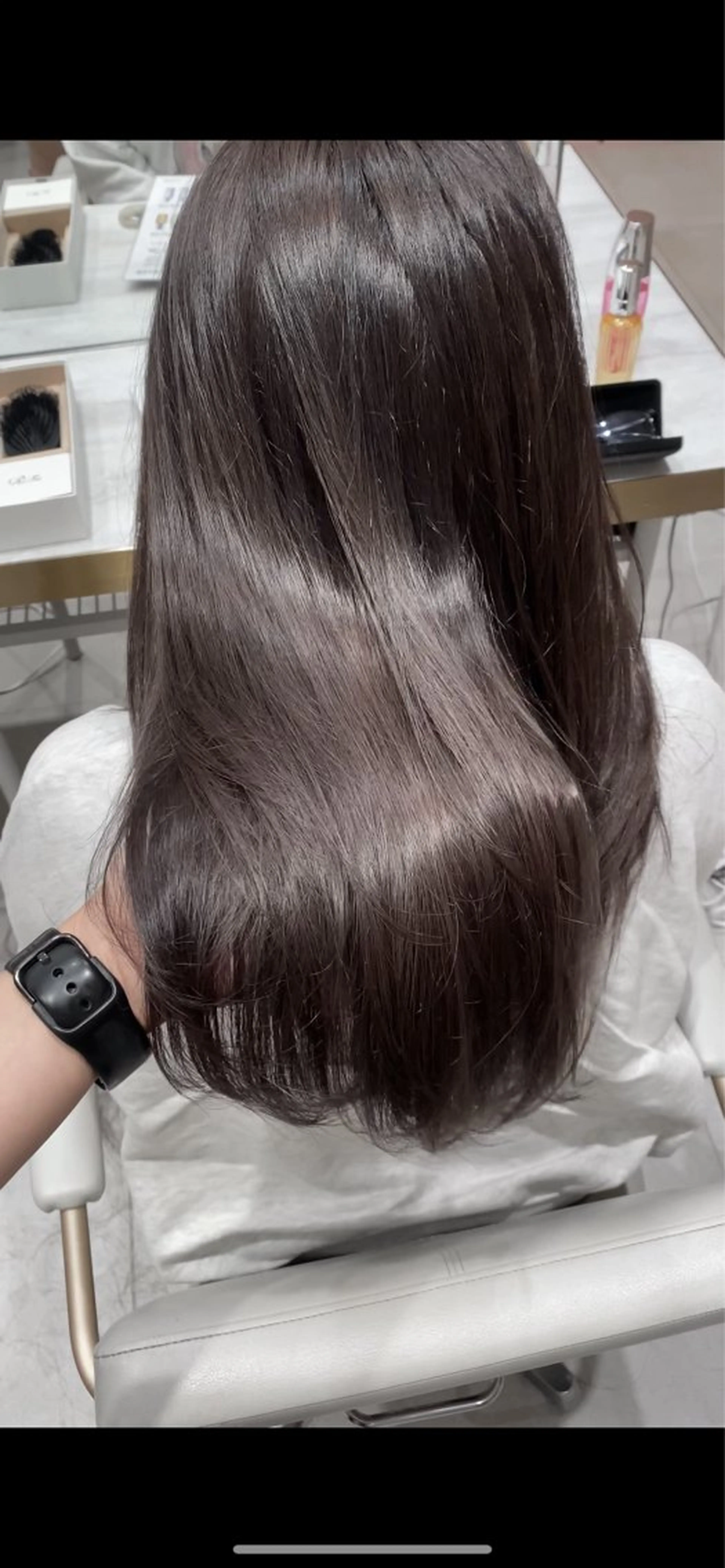 セミロング カラー パーマ ヘアアレンジ アッシュ アッシュグレー ブリーチ グレージュ ブリーチなしカラー カット ヘアカラー トリートメント 小野寺瑞希 /最小顔カットのヘアスタイル