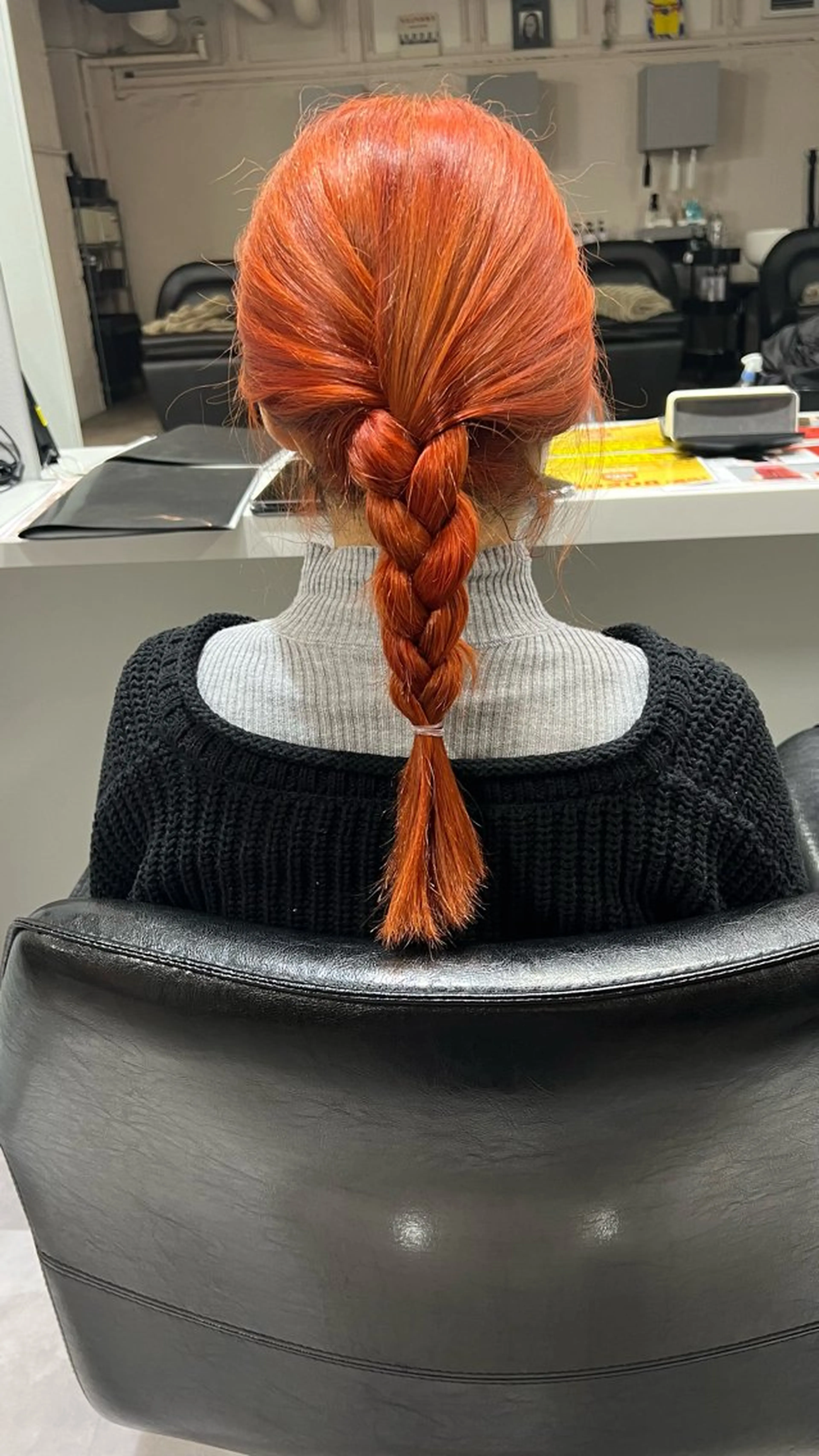 ロング カラー ヘアアレンジ ブリーチ オレンジ 🎀tokute ナオ🧸のヘアスタイル