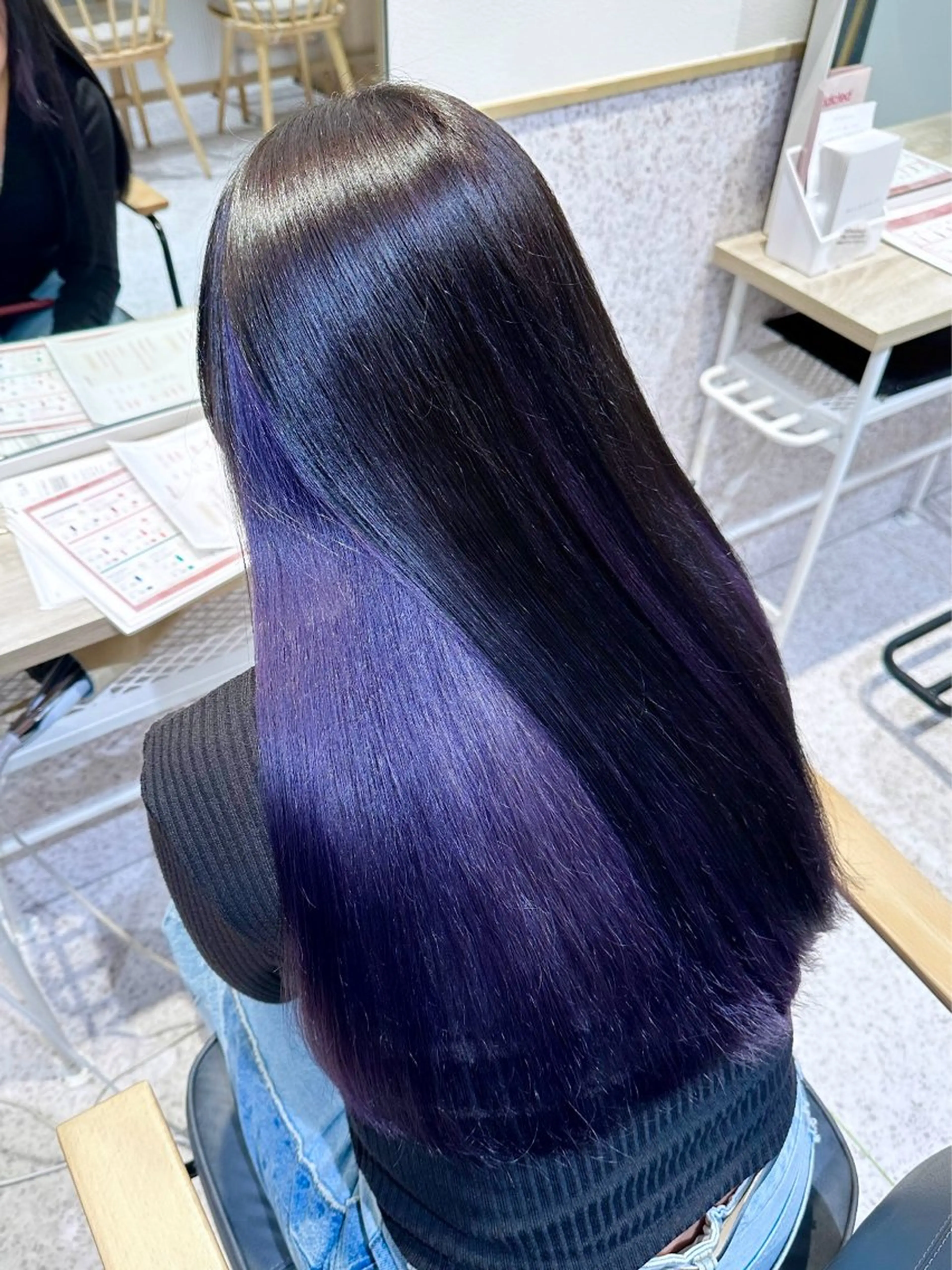 ロング 顔周りカット ハイライト 髪質改善 韓国風ヘア 縮毛矯正 ヘアカラー ハイトーン/艶カラー 🫧 ユイナのヘアスタイル