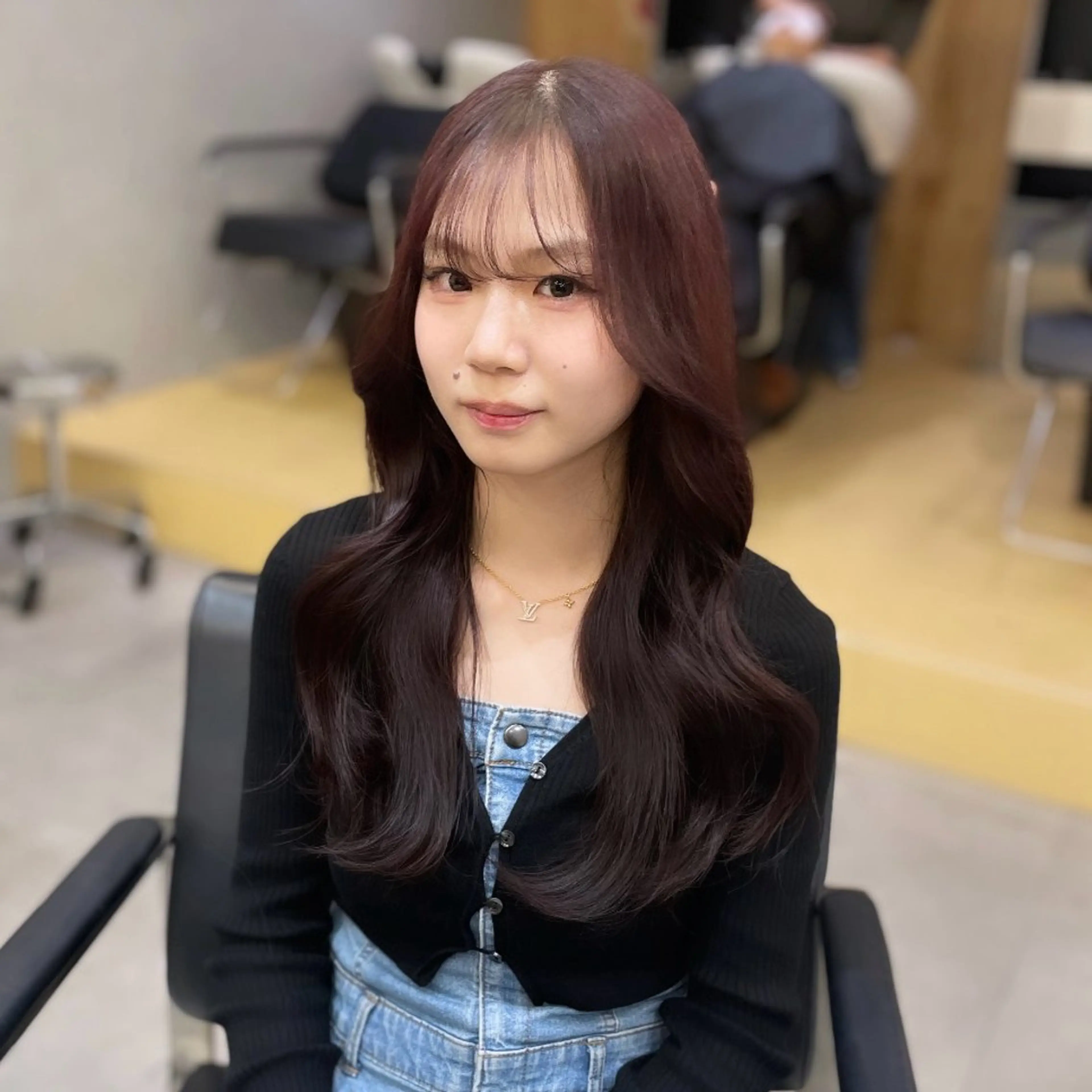 ロング カラー ブリーチ ブラウンカラー ラベンダーカラー ブリーチなしカラー くびれヘア カット ヘアカラー Rui/透明感カラー 暖色/レイヤーカットのヘアスタイル