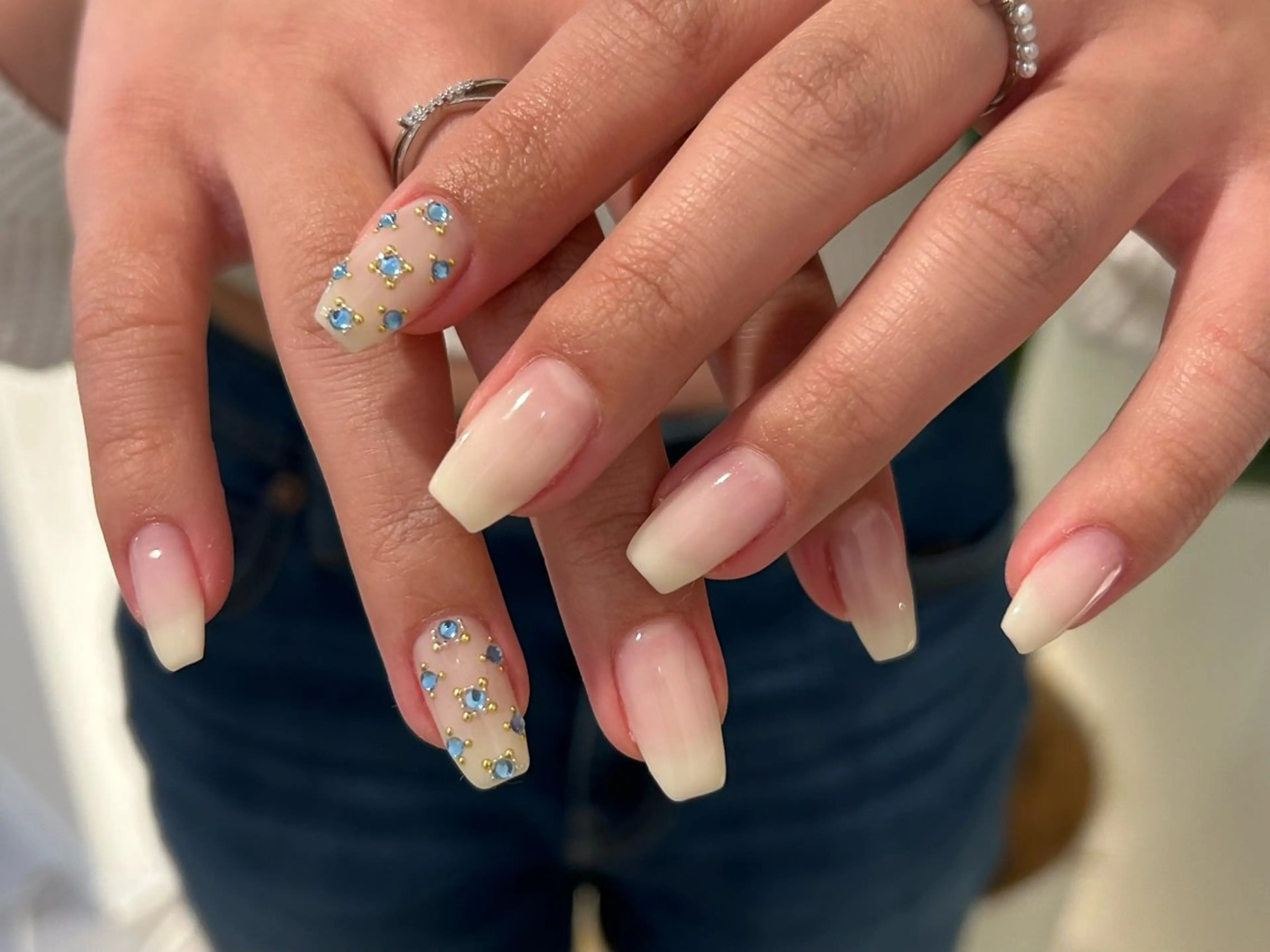 2本アートの写真