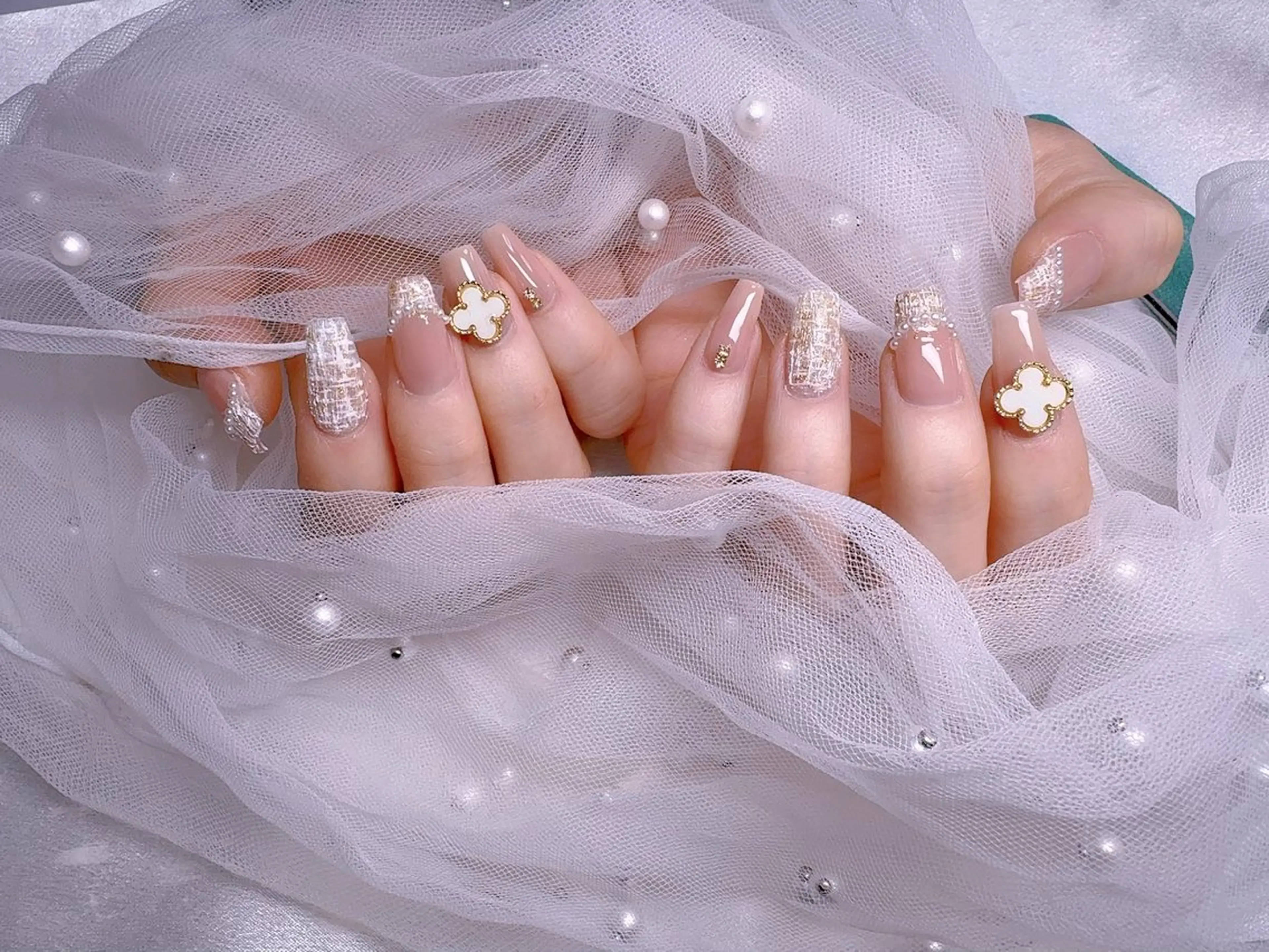 ネイル UMI ネイルサロン新宿🎀のネイルデザイン