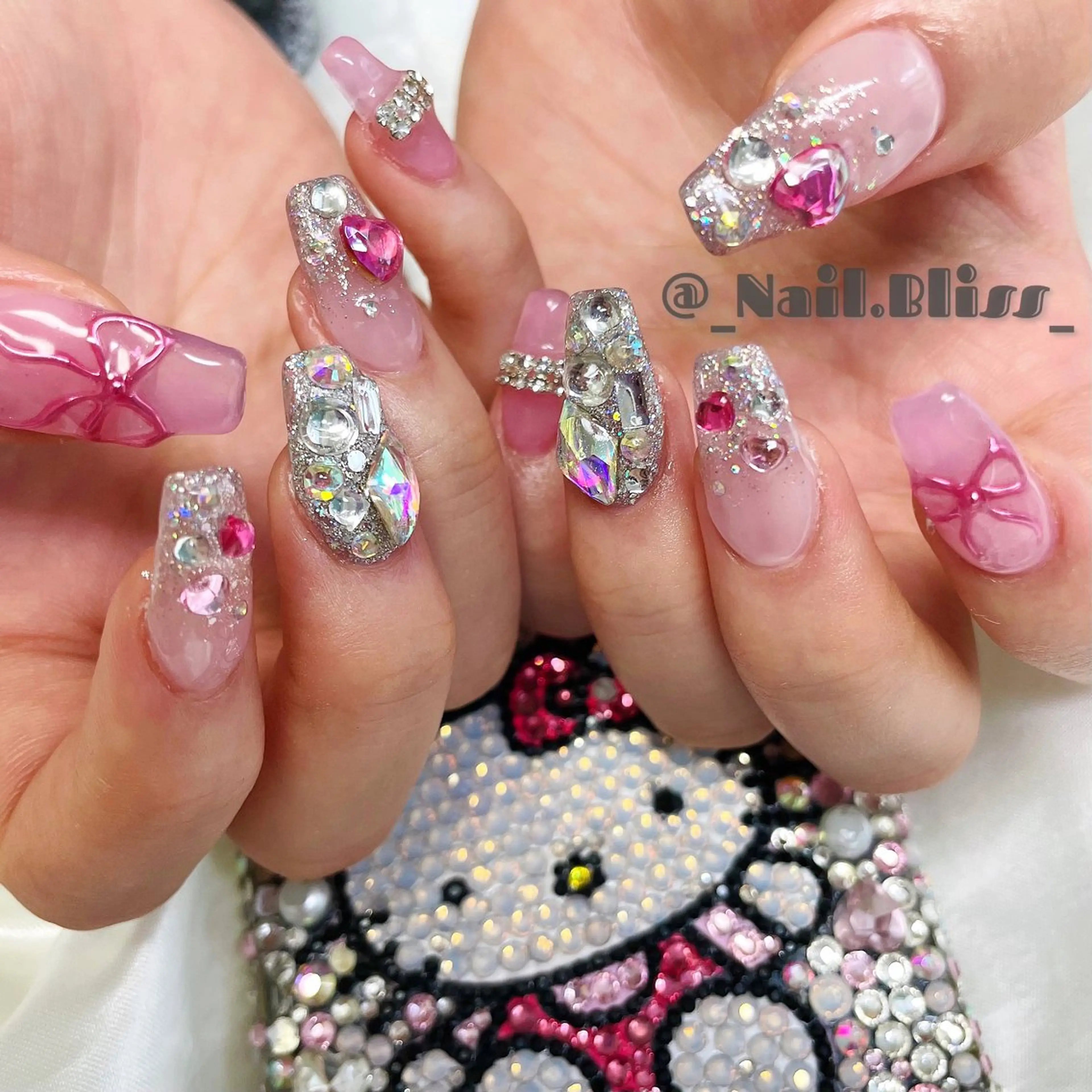 ネイル キラキラネイル ハンドネイル NAIL BLISSのネイルデザイン