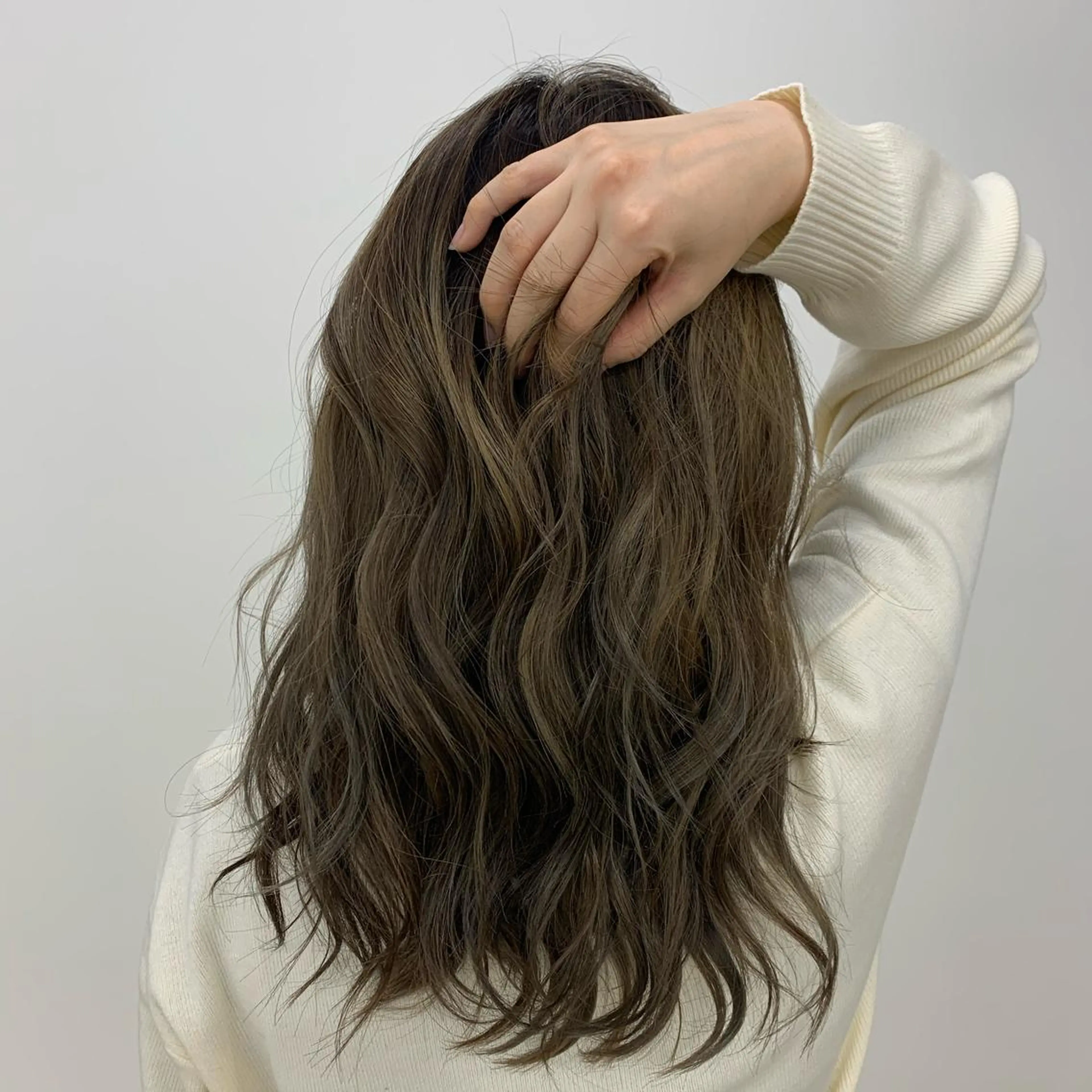 ミディアム レイヤーカット 心斎橋/海外レイヤー 募集中三好玲奈のヘアスタイル