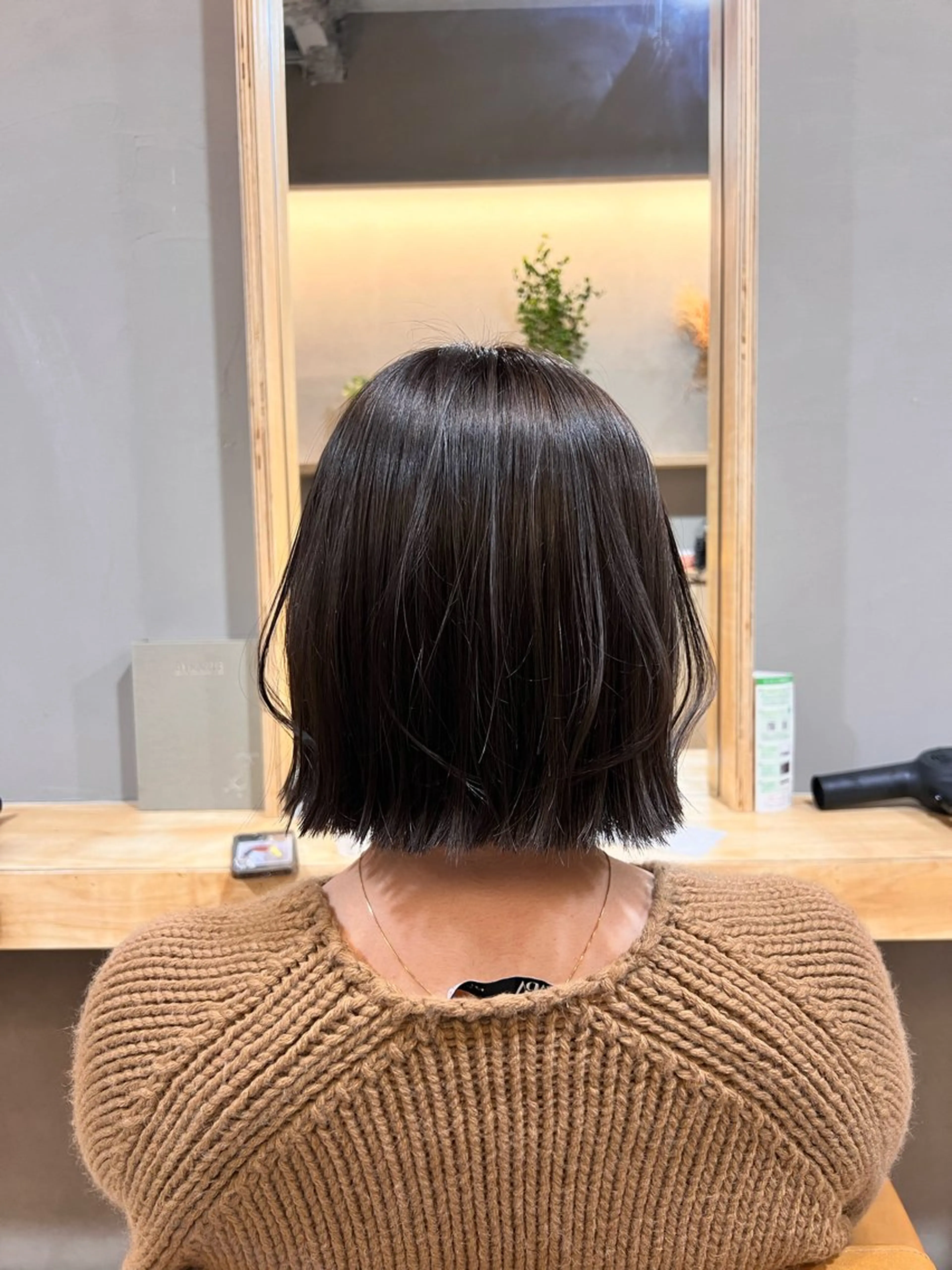 ショート カラー 切りっぱなしボブ ボブ 神戸ボブ✂️ ioe三宮/田 伸佳のヘアスタイル