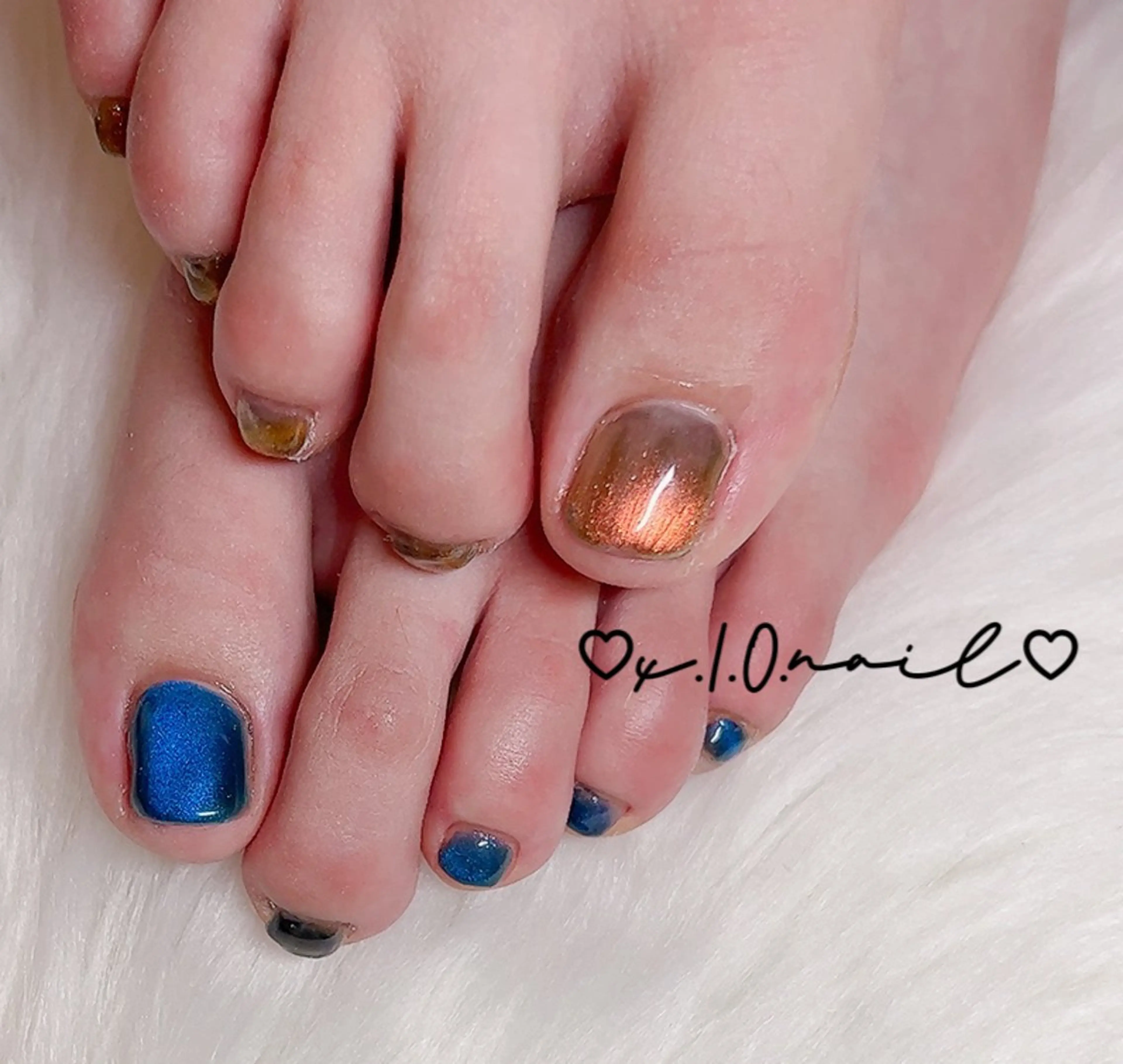 ネイル アニマル柄 アートネイル フットネイル ハロウィン ニュアンスネイル フットネイル x.1.0.nail ♡Cのネイルデザイン