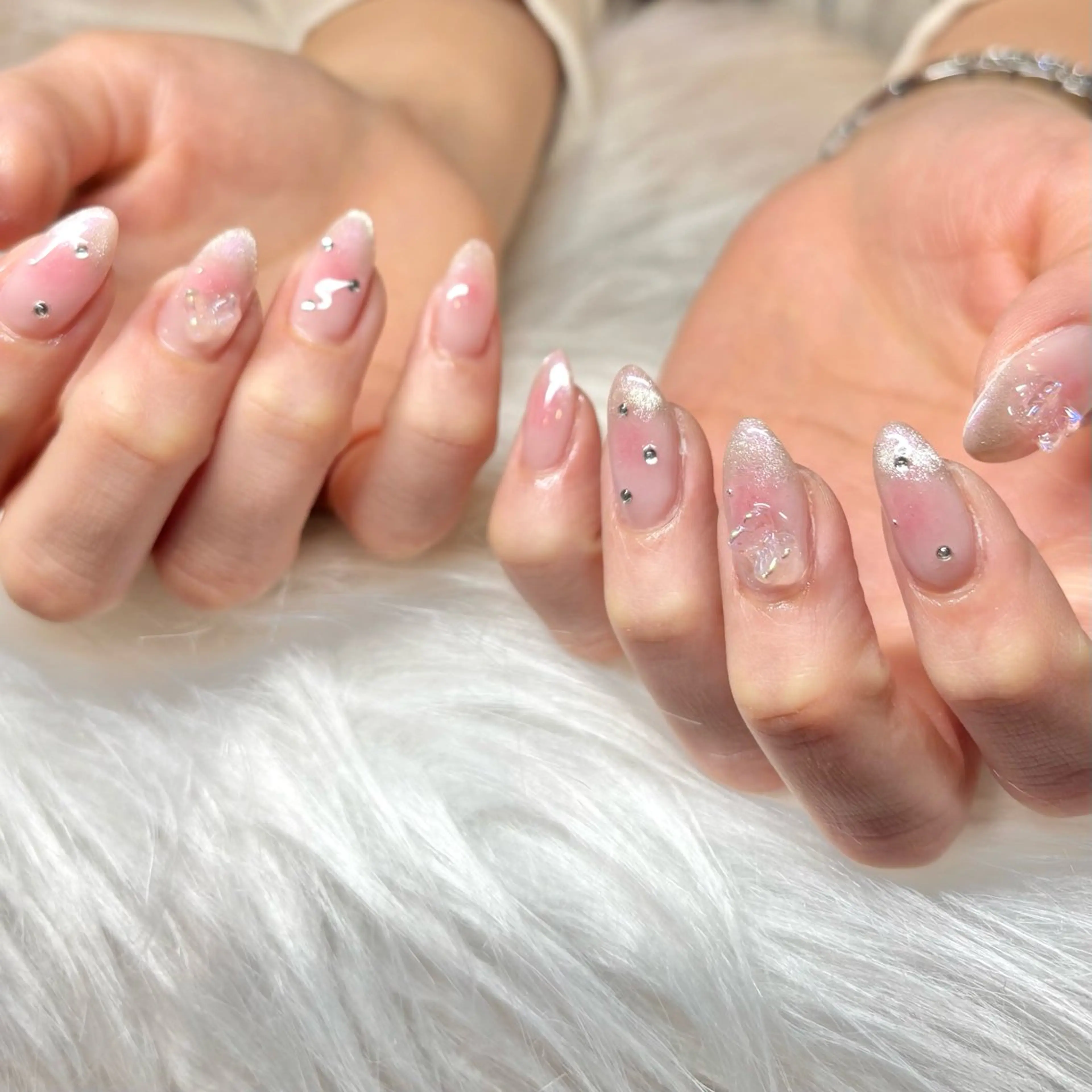 ネイル チークネイル マグネットネイル ハンドネイル HANA ソブエのネイルデザイン