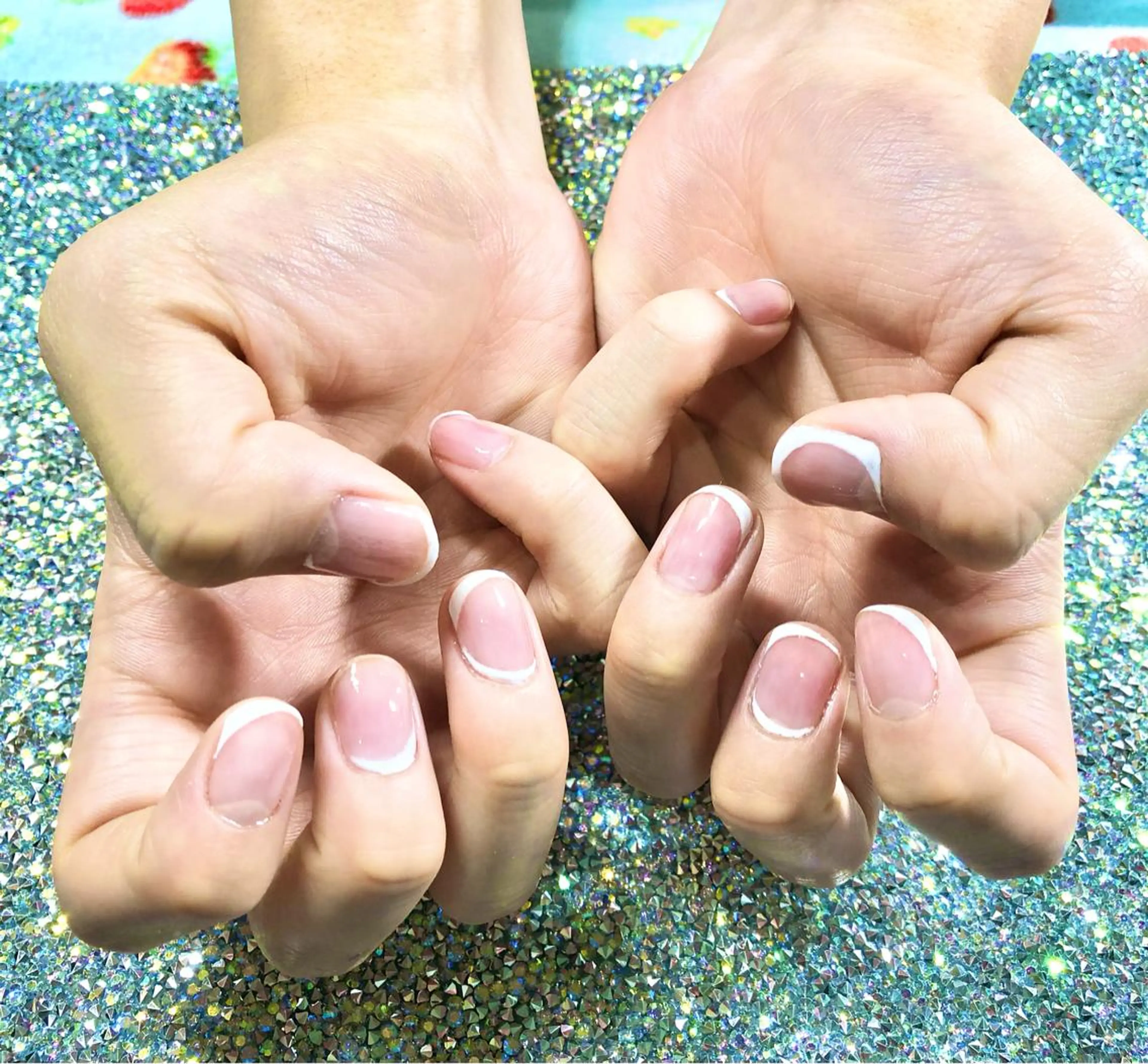 メンズ ネイル ニュアンスネイル ホワイト Tairacchi ﾀｲﾗｯﾁのエステ・リラクイメージ