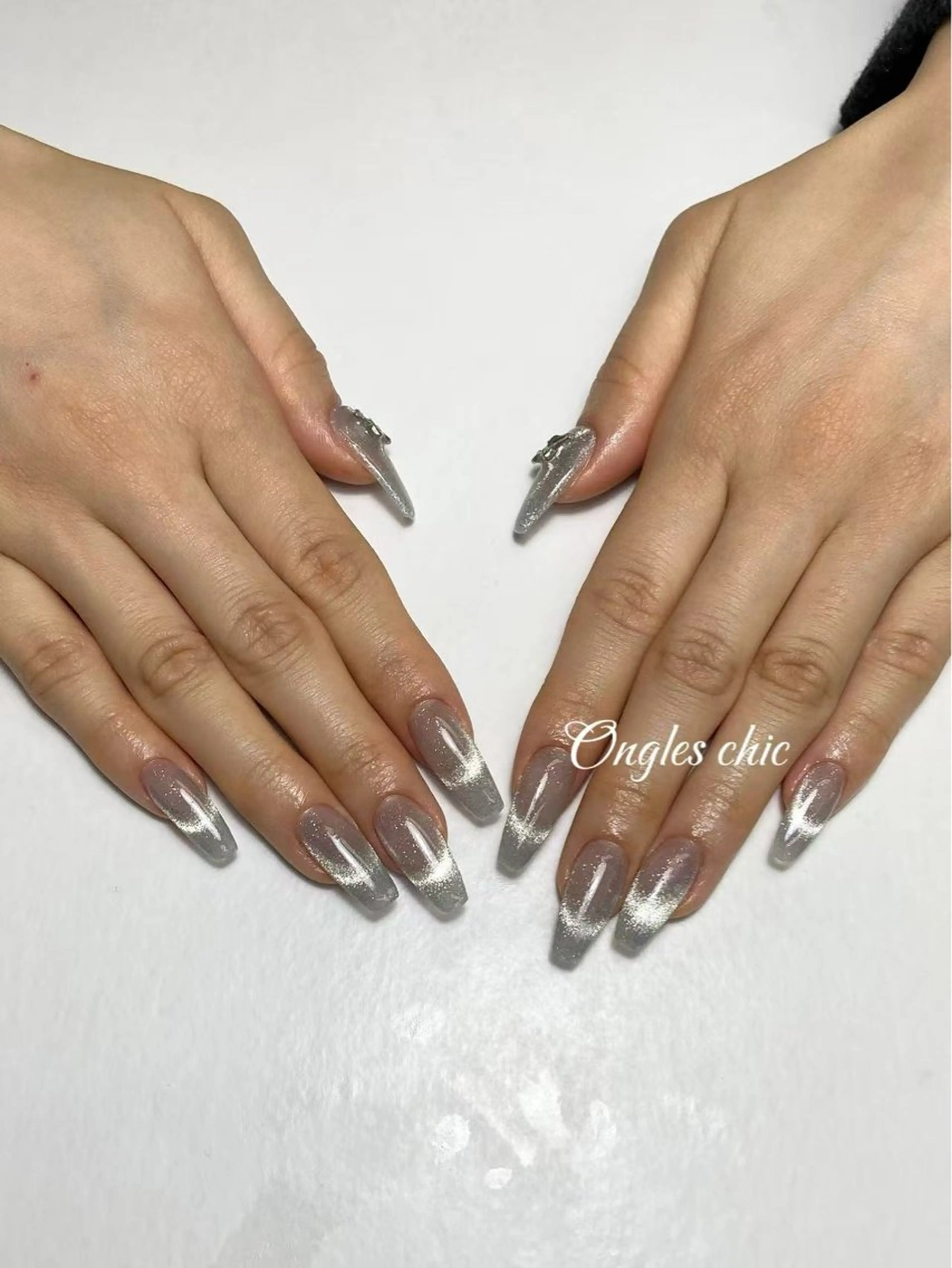 ネイル ハンドネイル ハンドケア ongles chicのネイルデザイン