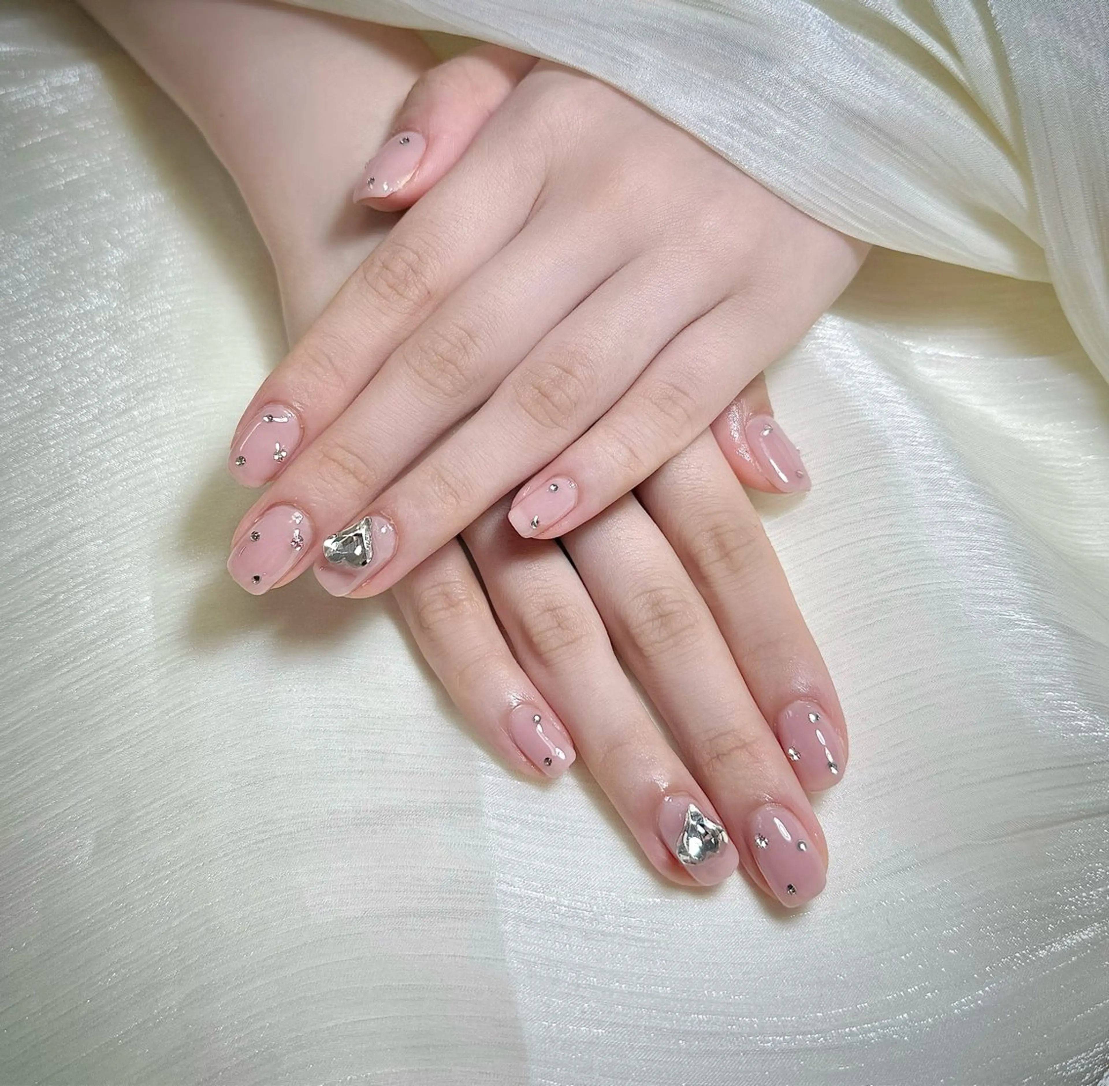 ネイル ハート ハンドネイル 🎀 NaNa_nailのネイルデザイン