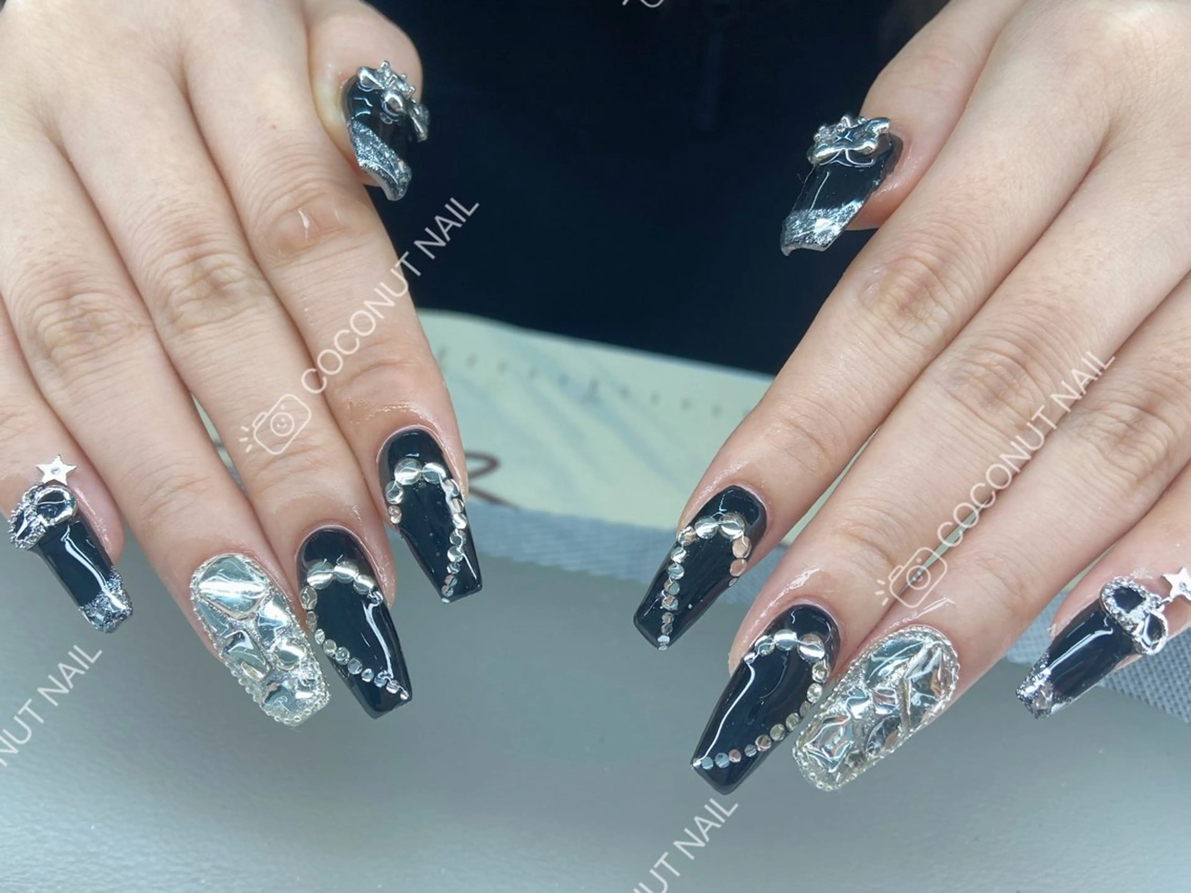 ネイル ハンドネイル 神田 ココナッツのネイルデザイン