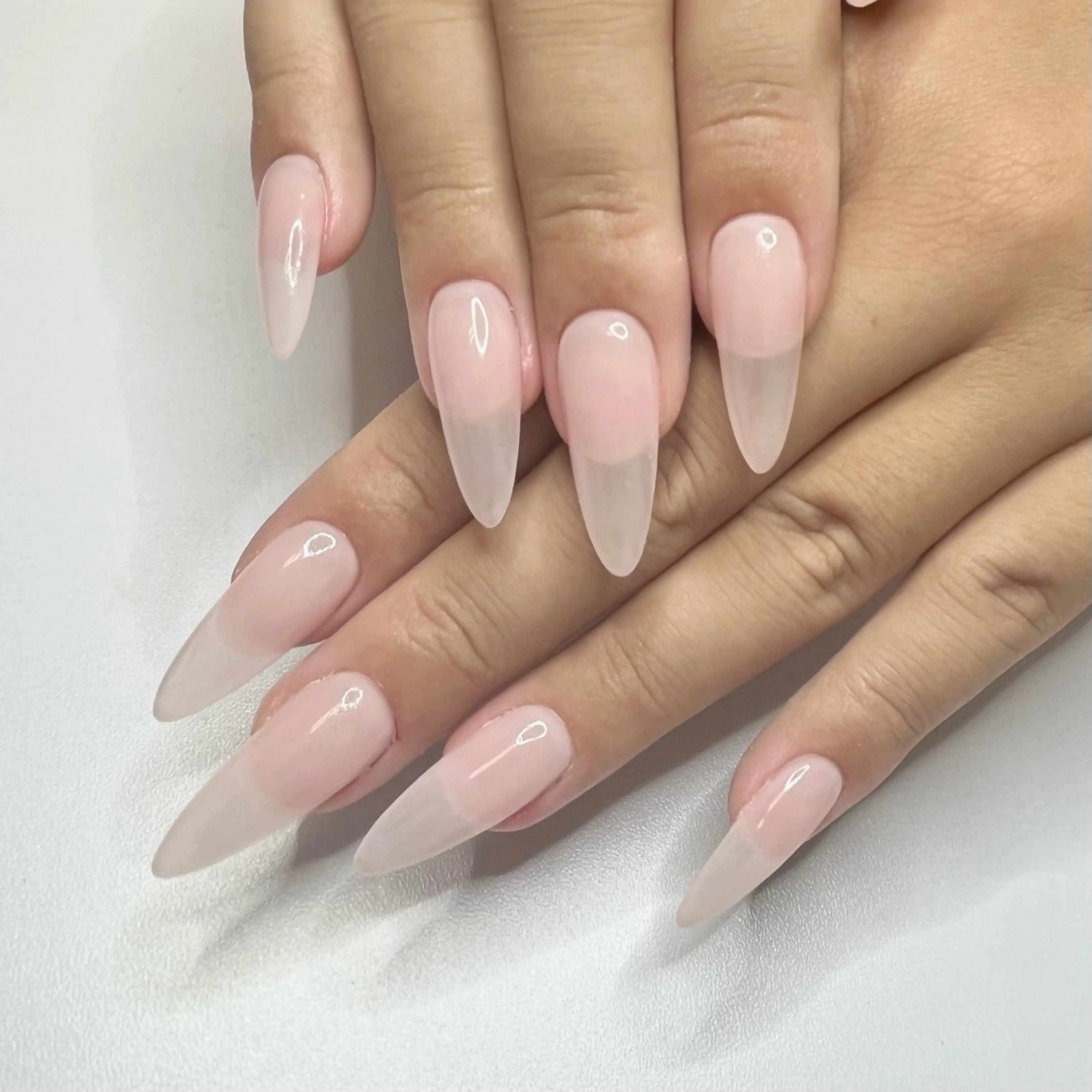 ネイル クリアネイル ジェルネイル ワンカラーネイル スカルプネイル パリュール新宿店所属・パリュール 新宿店のネイルデザイン