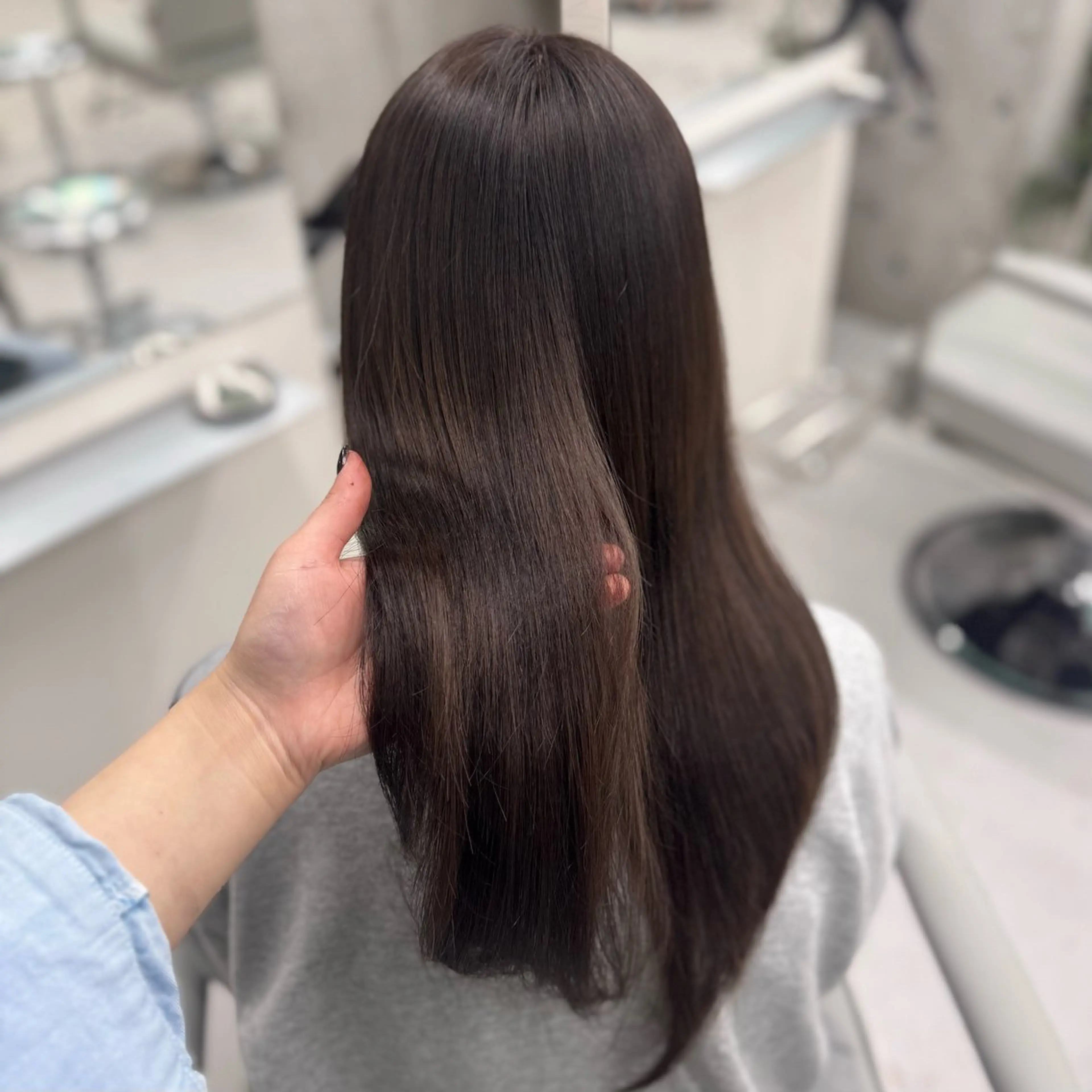 ロング チョコレートブラウン ヘアカラー PELE SAKAE /Sayakaのヘアスタイル