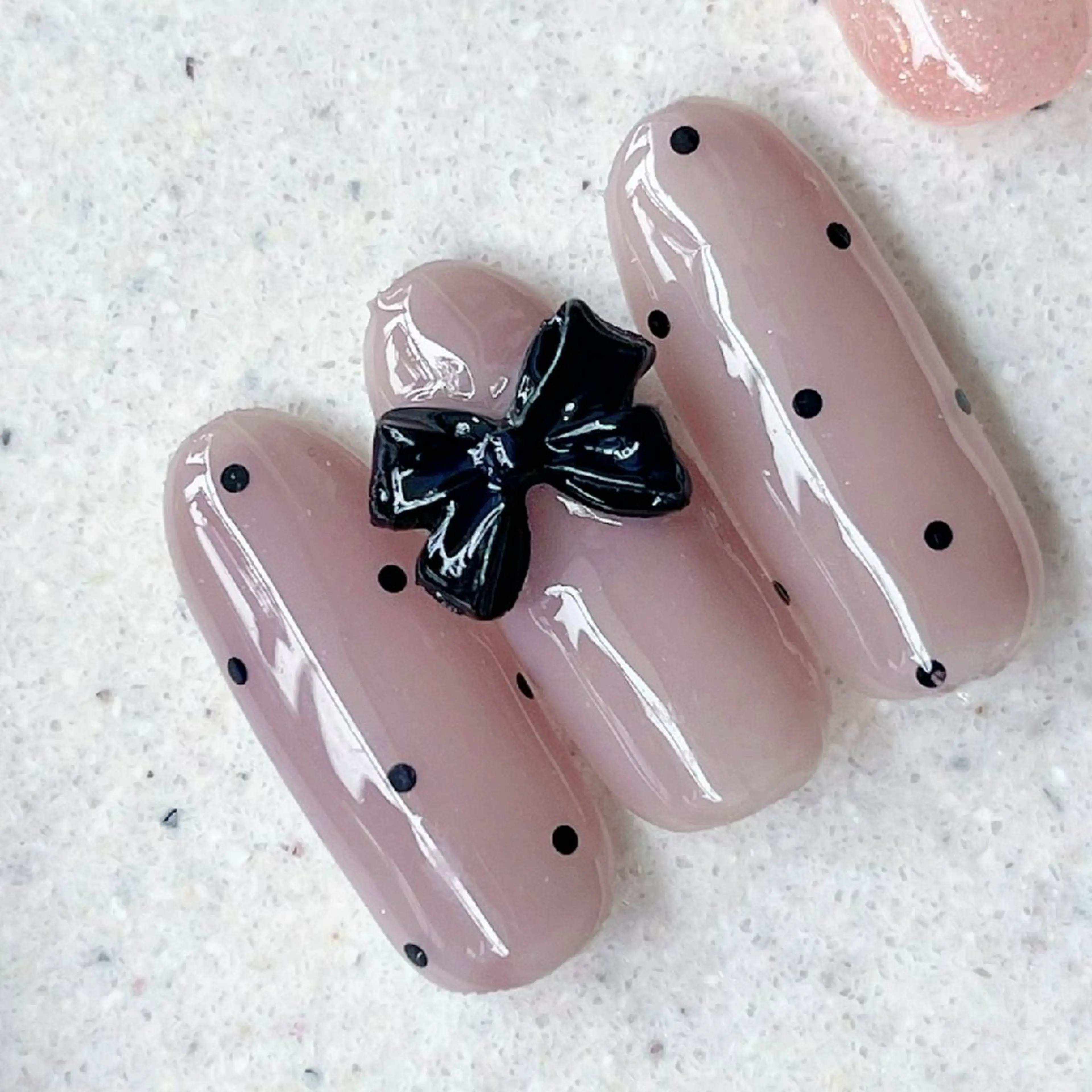 定額　韓国風　リボンネイルの写真