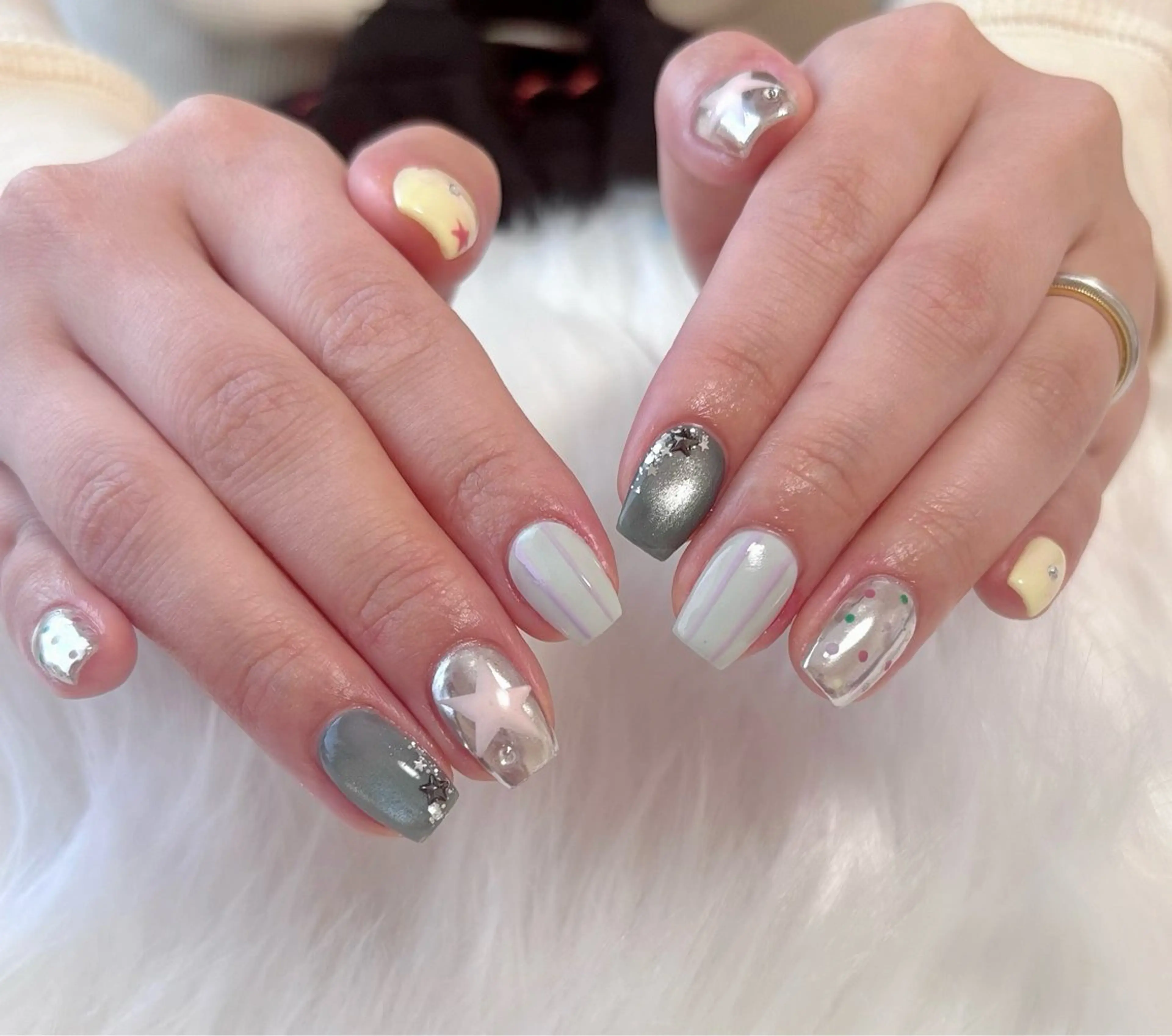 ネイル ハンドネイル 伊藤 菜緒のネイルデザイン