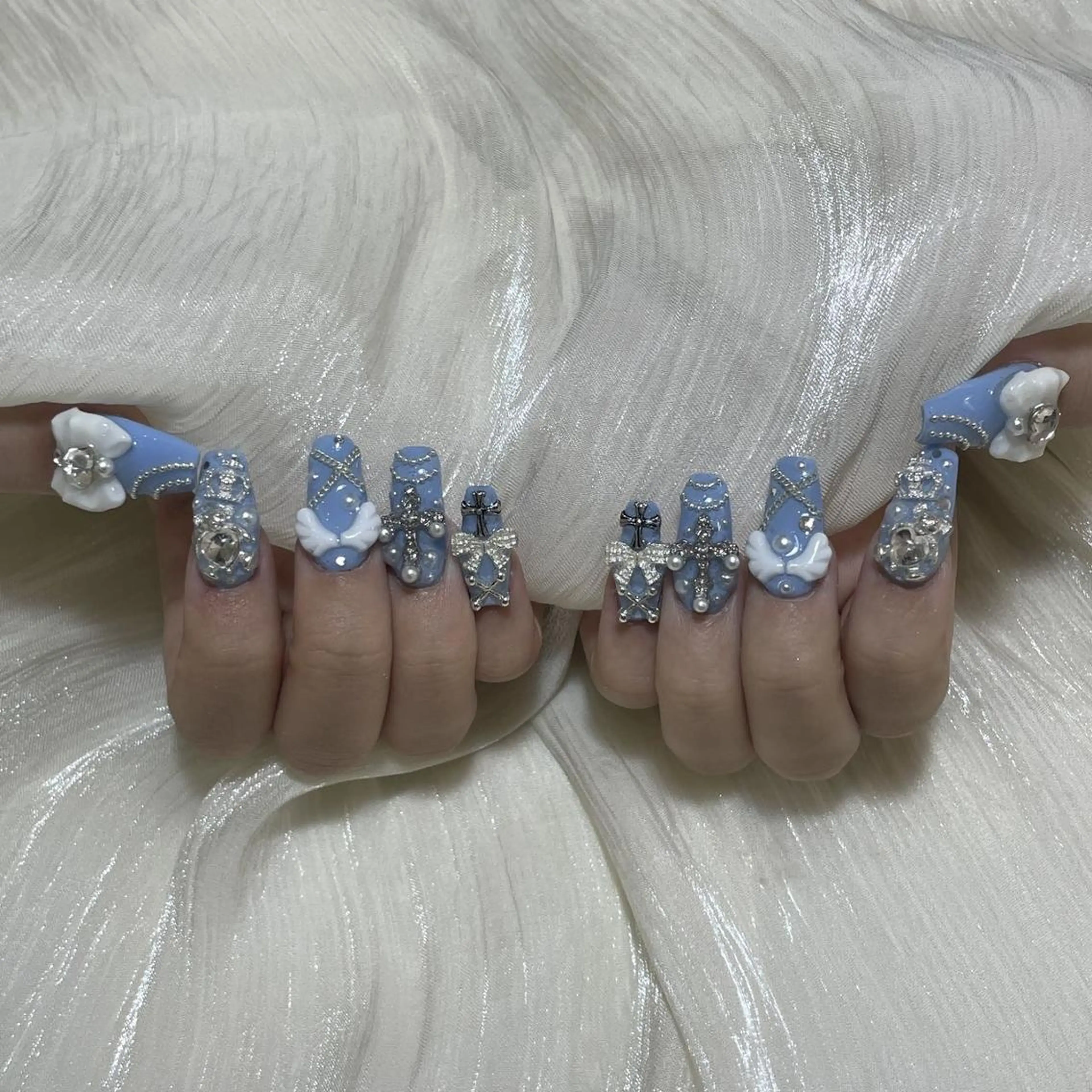 ネイル ハンドネイル ハンドケア DEMAIN- 🌹のネイルデザイン