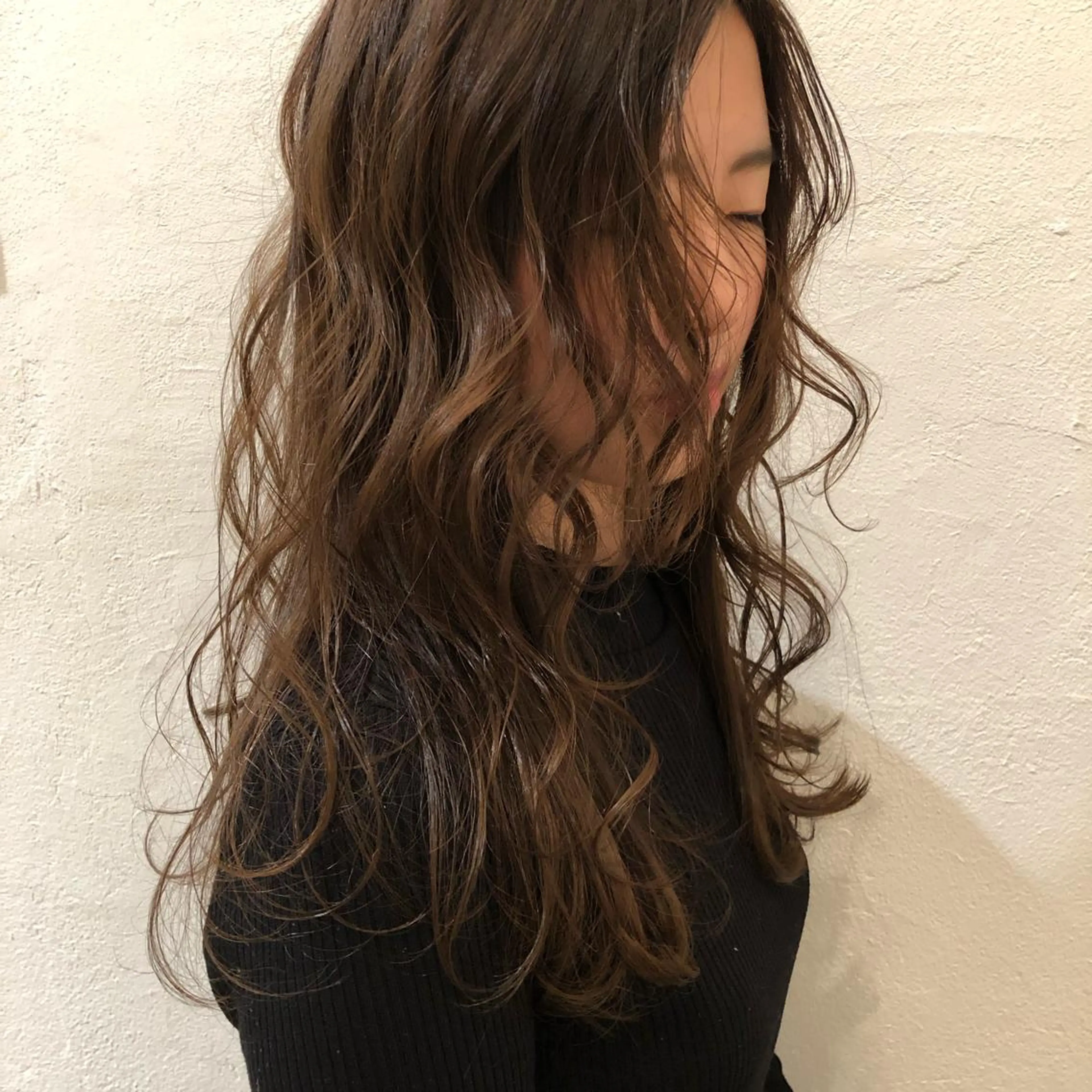 ロング カラー パーマ ヘアアレンジ BRUNTJET所属・MAEDA MADOKAのヘアスタイル