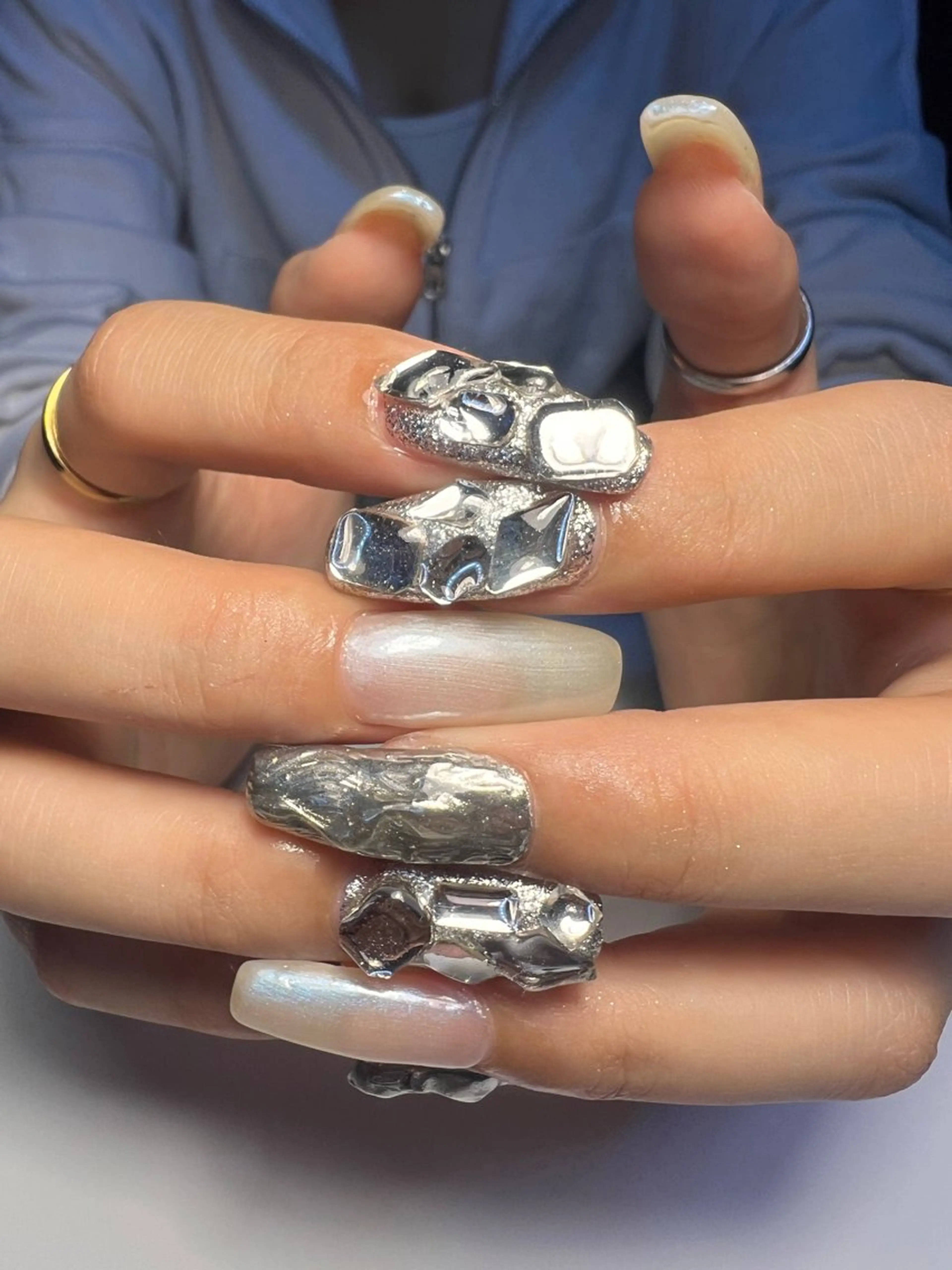 ネイル アートネイル ミラーネイル ストーンネイル ハンドネイル 中村 翠のネイルデザイン