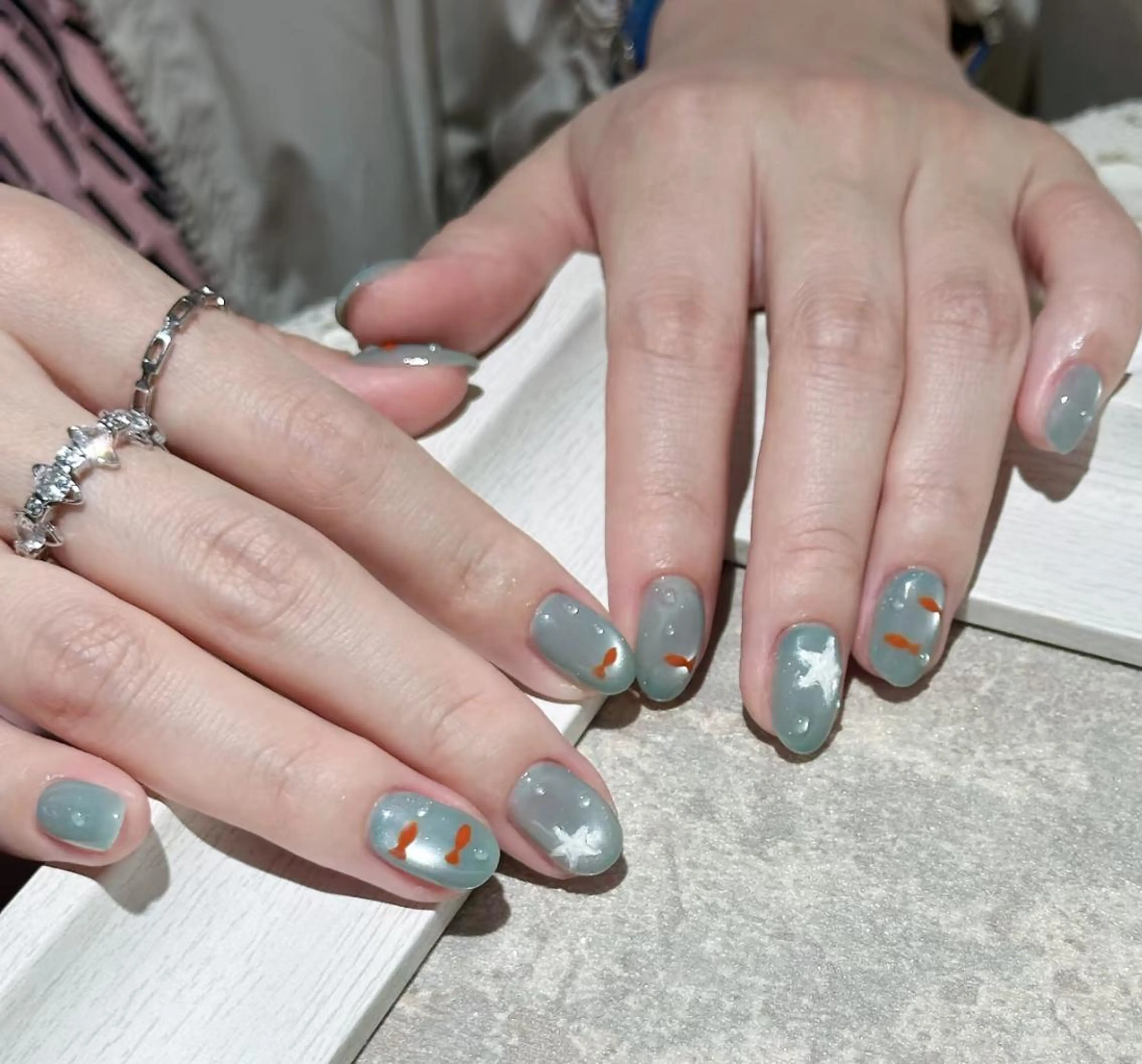 ネイル RAFFINE 月🦋🩵のネイルデザイン